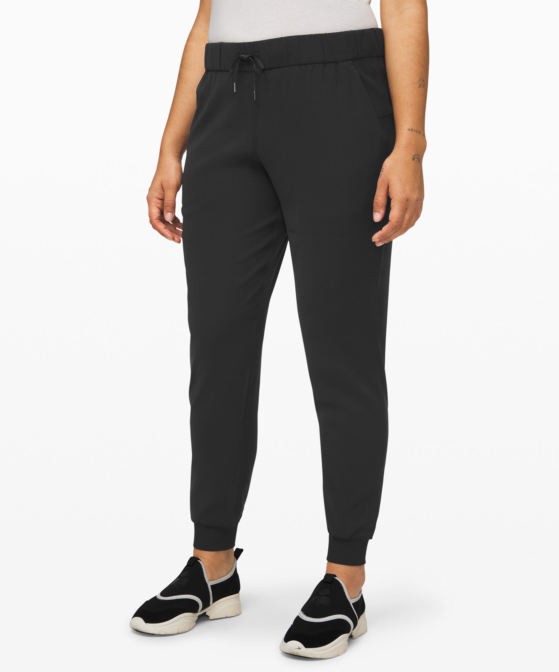 LULULEMON ON THE FLY MID-RISE JOGGERS TRAVELWOVEN