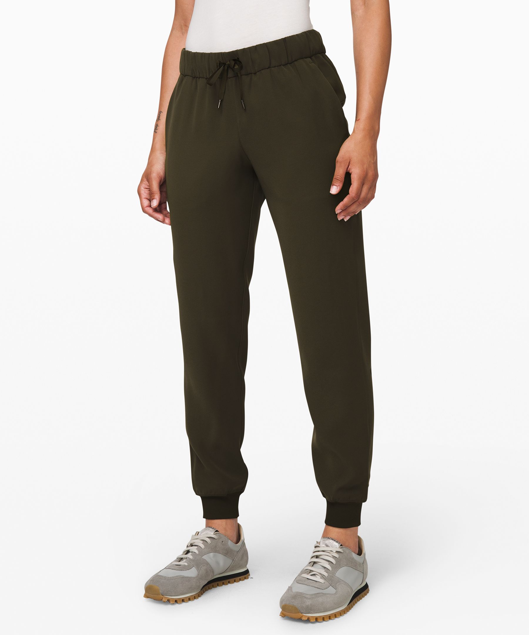 On the Fly Jogger *Woven