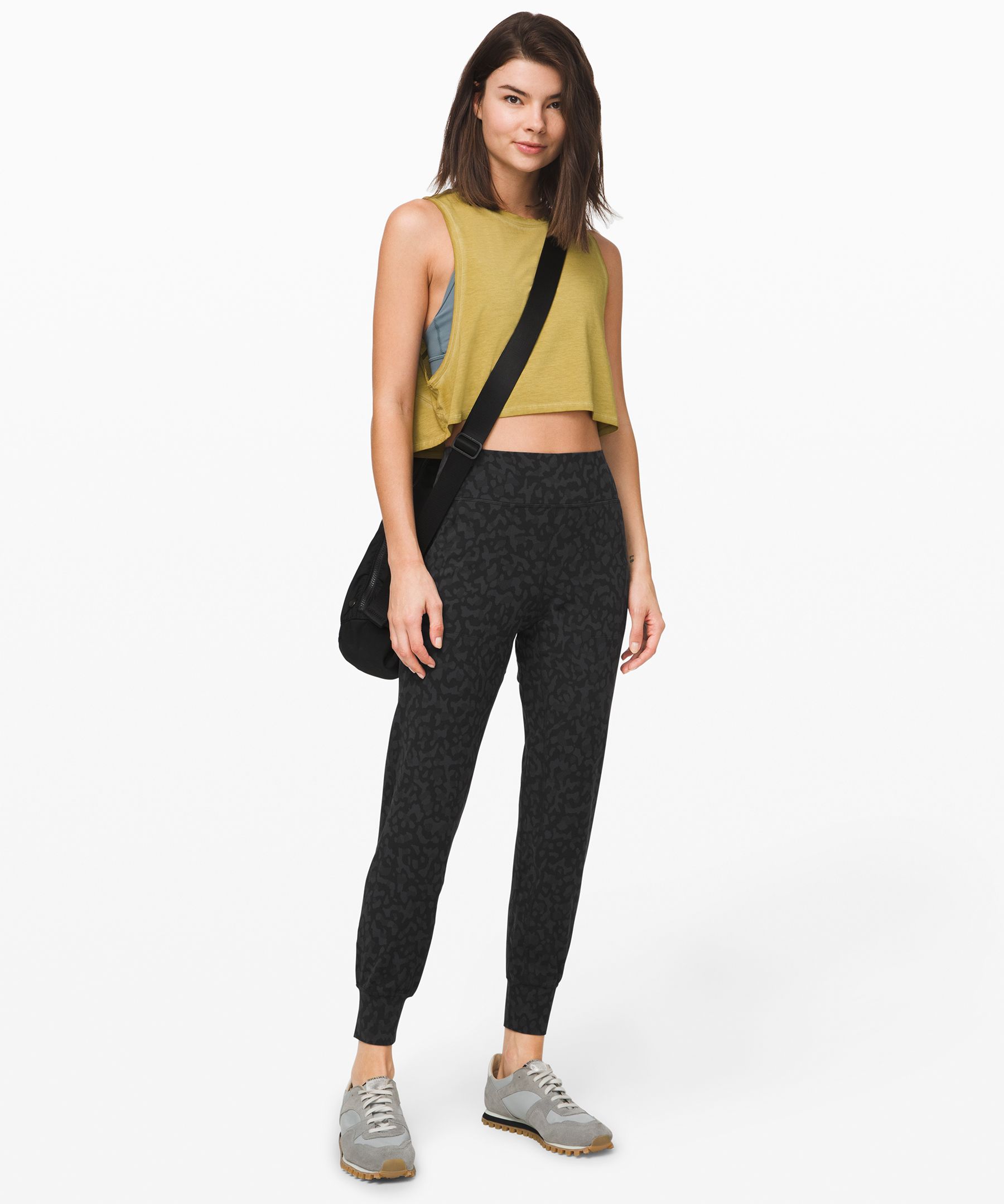 lululemon jogger women