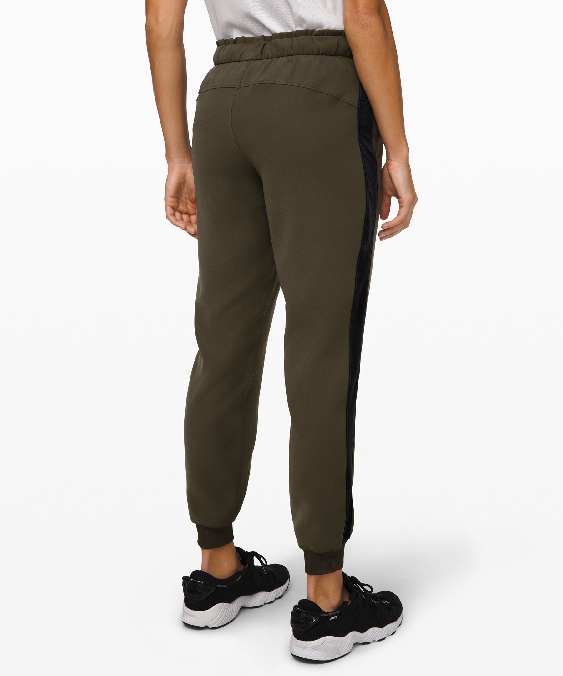 Lululemon On The Fly Pants Luxtreme Dk Olive Women's 8 Free