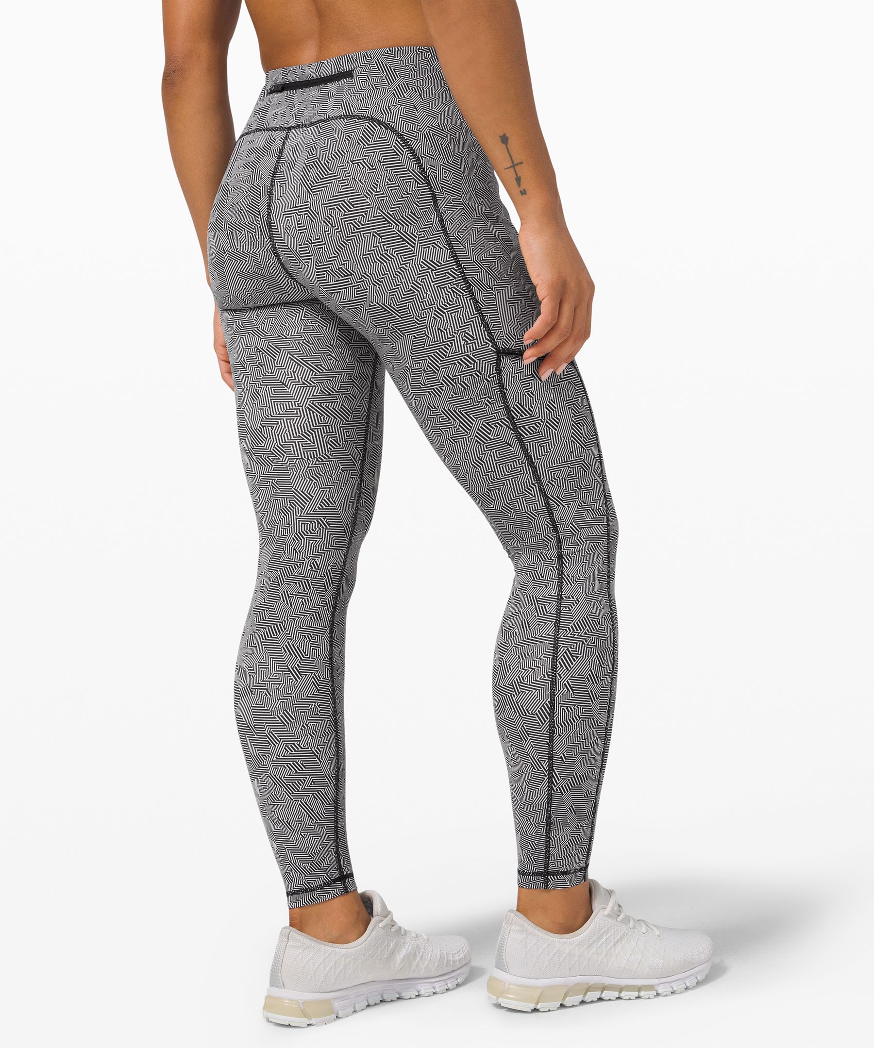 Lululemon Speed Up Tight 28 *Full-On Luxtreme - Deep Rouge - lulu