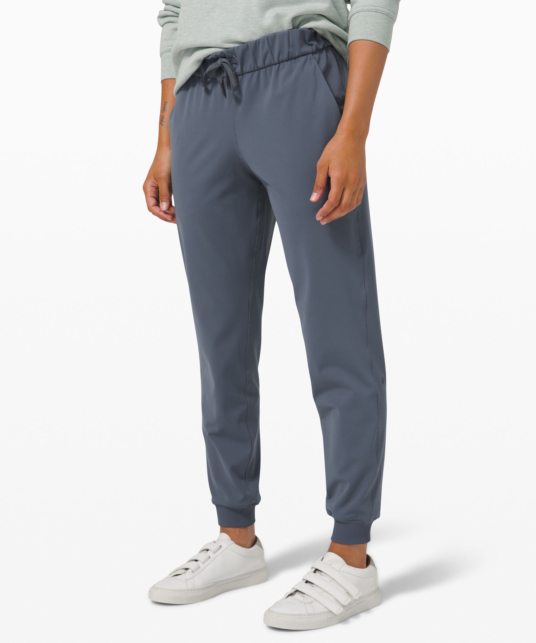 Lululemon On The Fly Jogger 28" *luxtreme In Navy