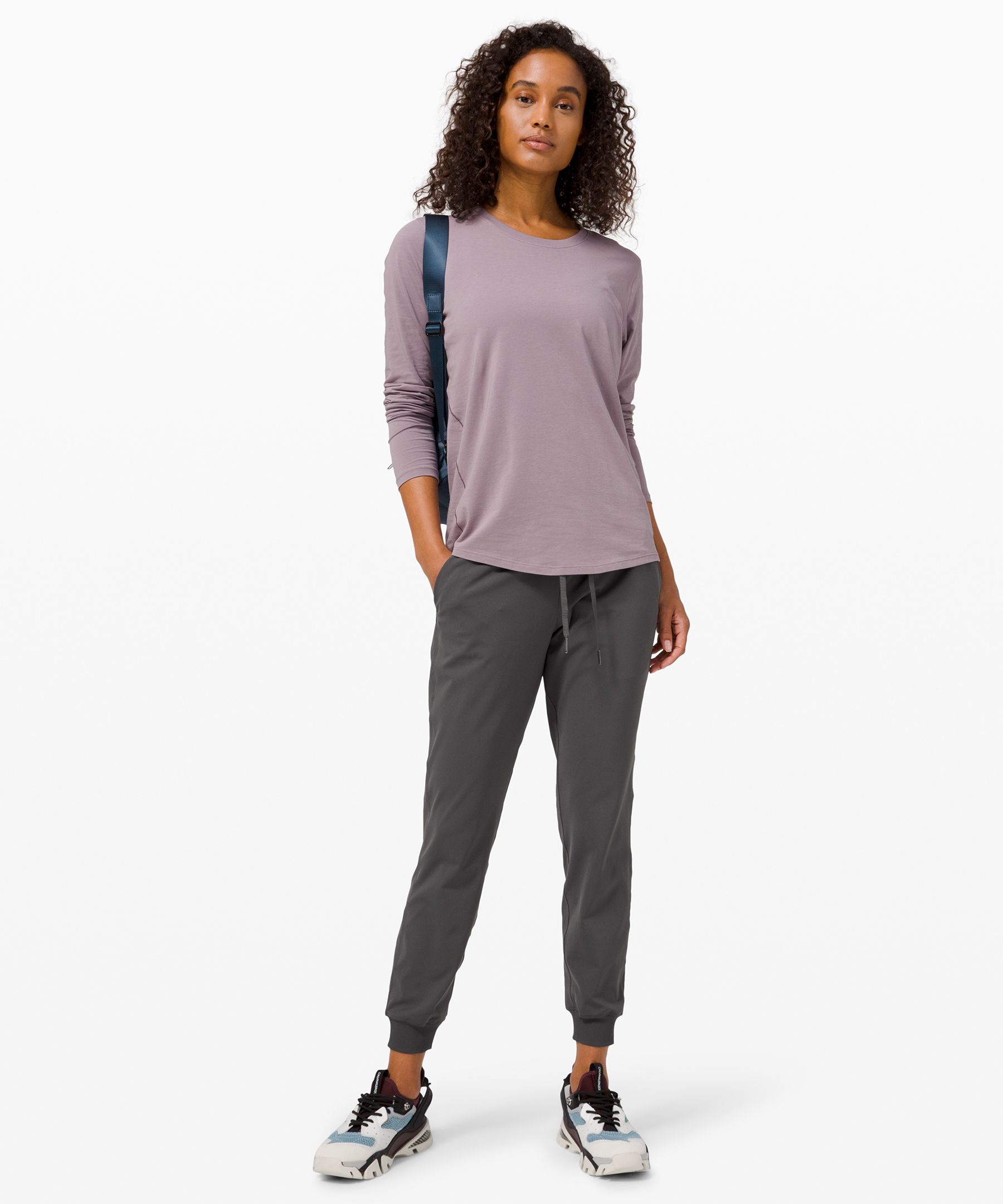 Lululemon joggers discount on the fly