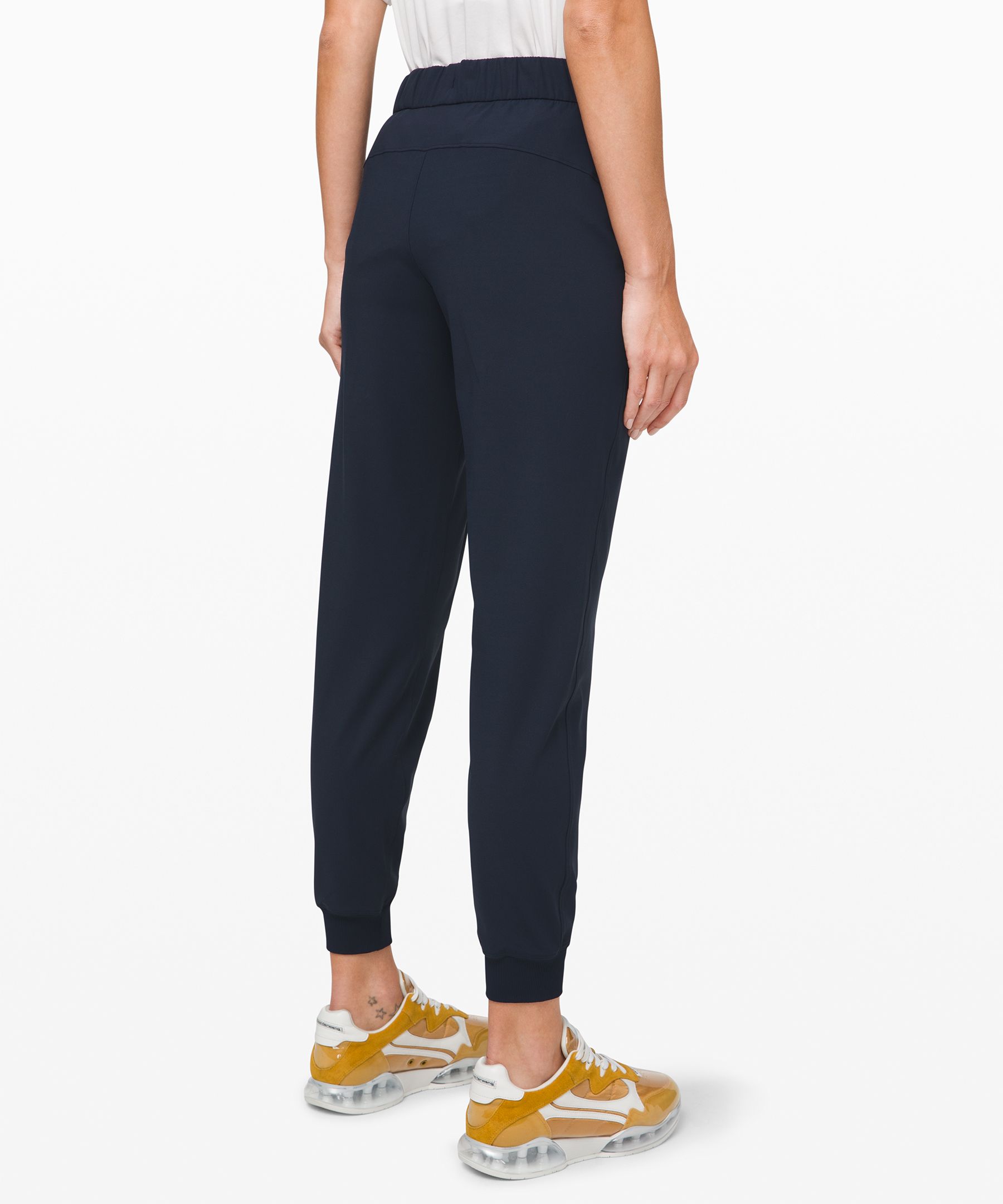 Lululemon On the Fly Jogger 28 *Woven - In Cassis and Light Grey
