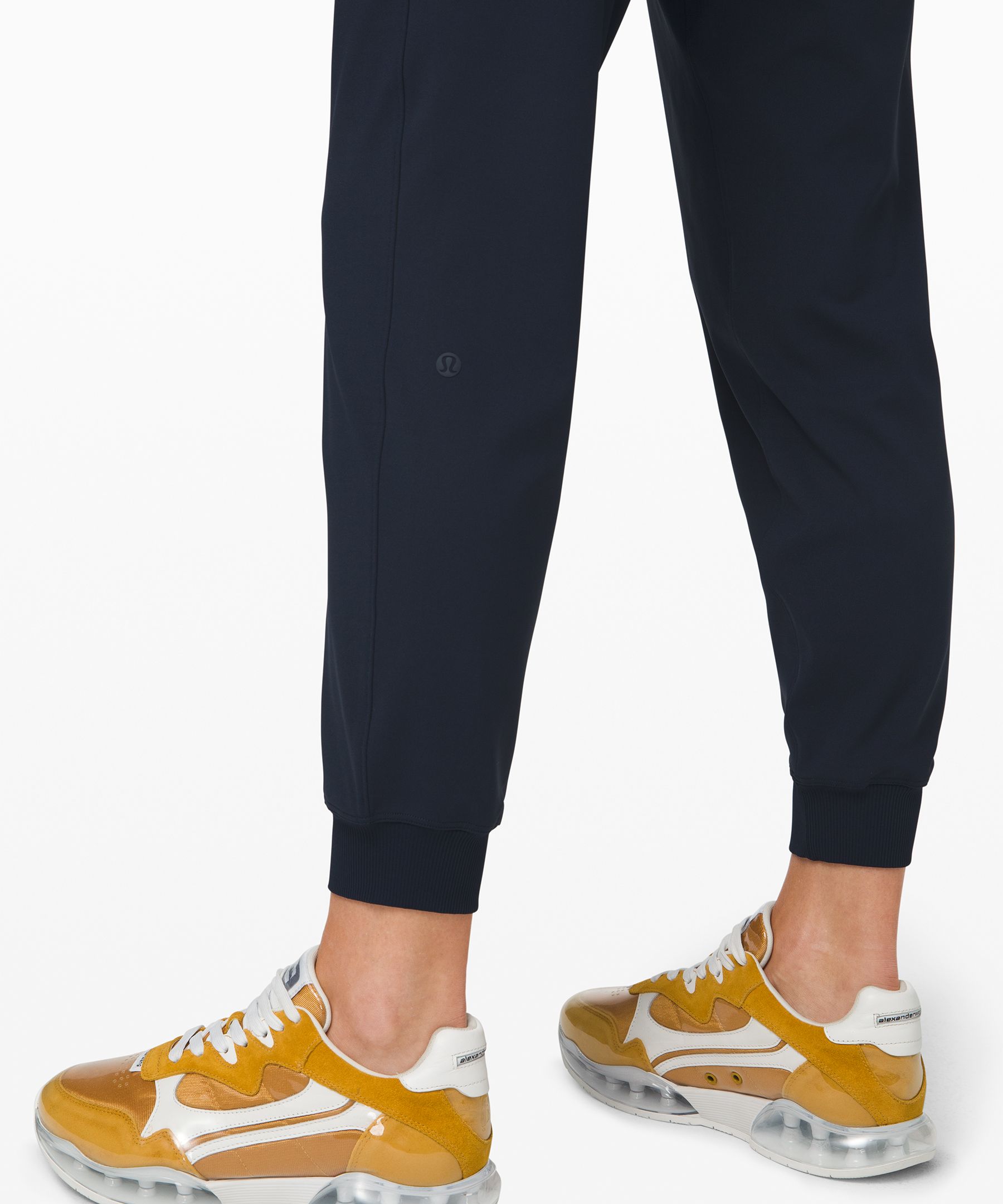 Lululemon On The Fly Jogger Dupexant