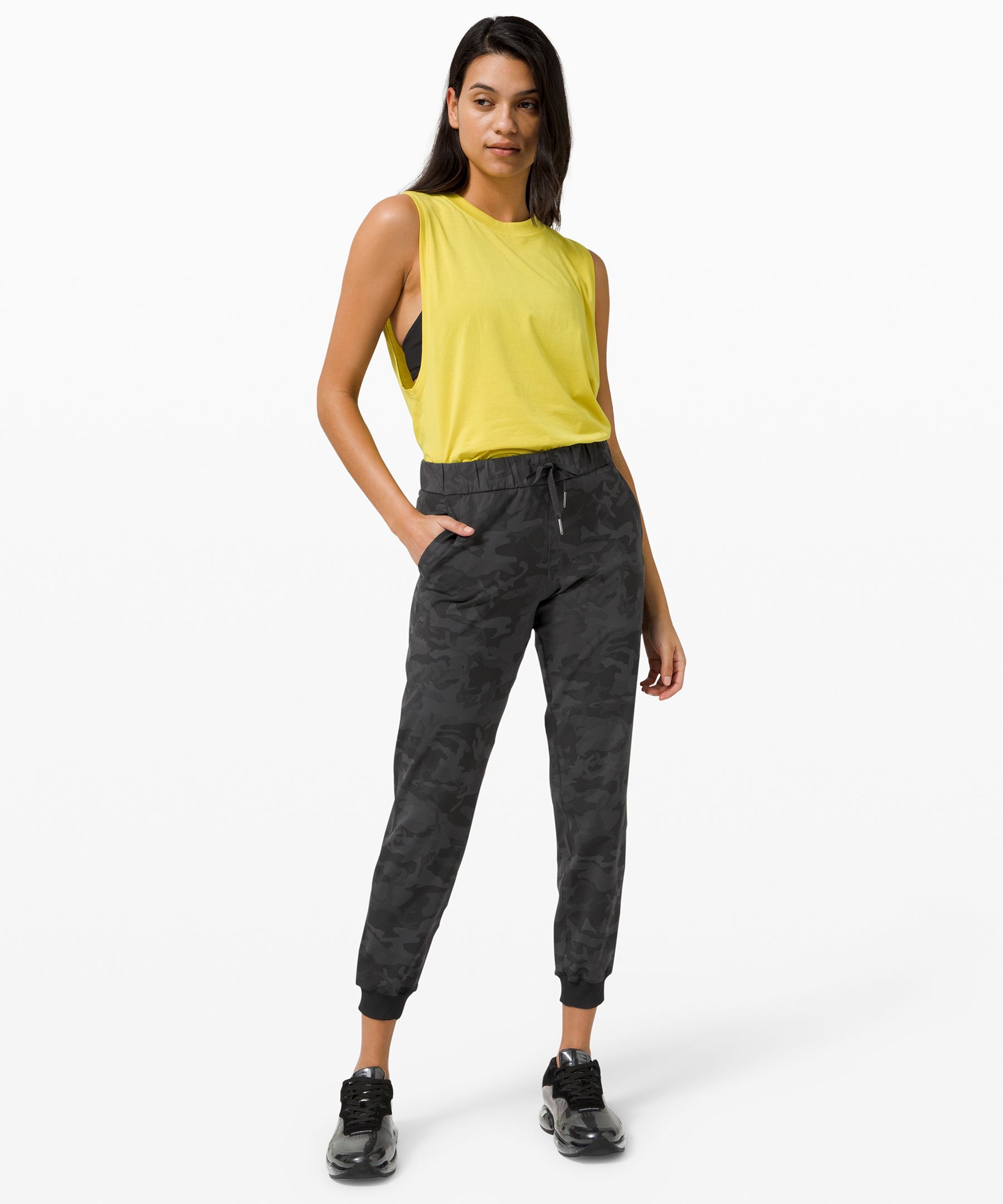 lululemon on the fly jogger