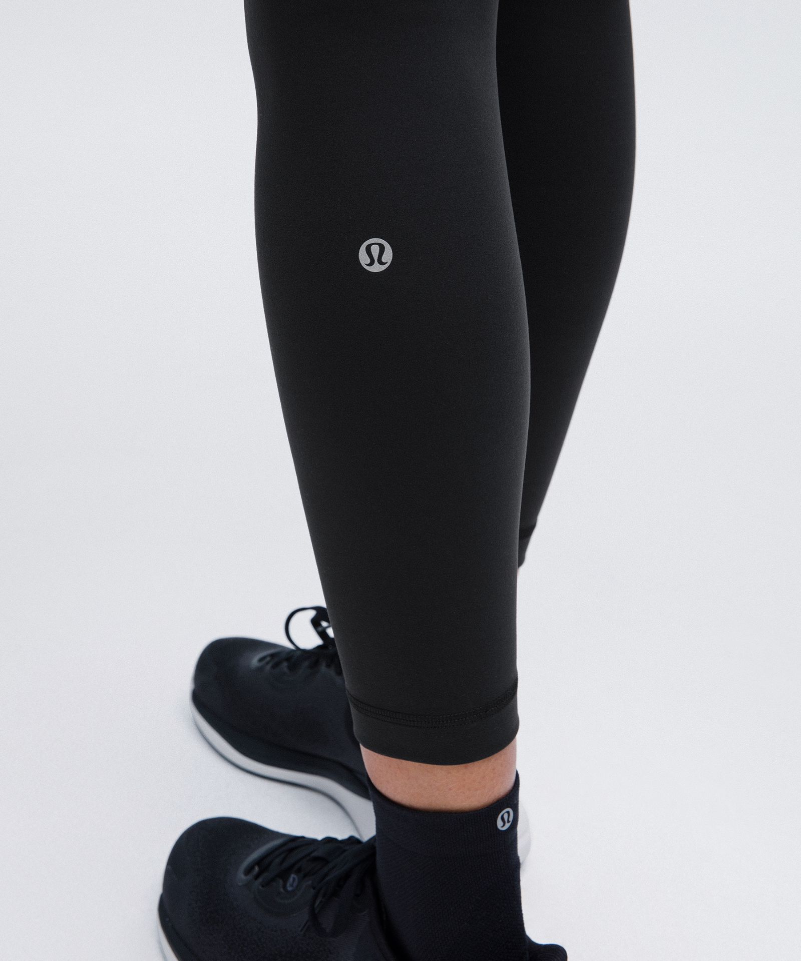 Женские леггинсы Lululemon Wunder Train High-Rise — фото 6