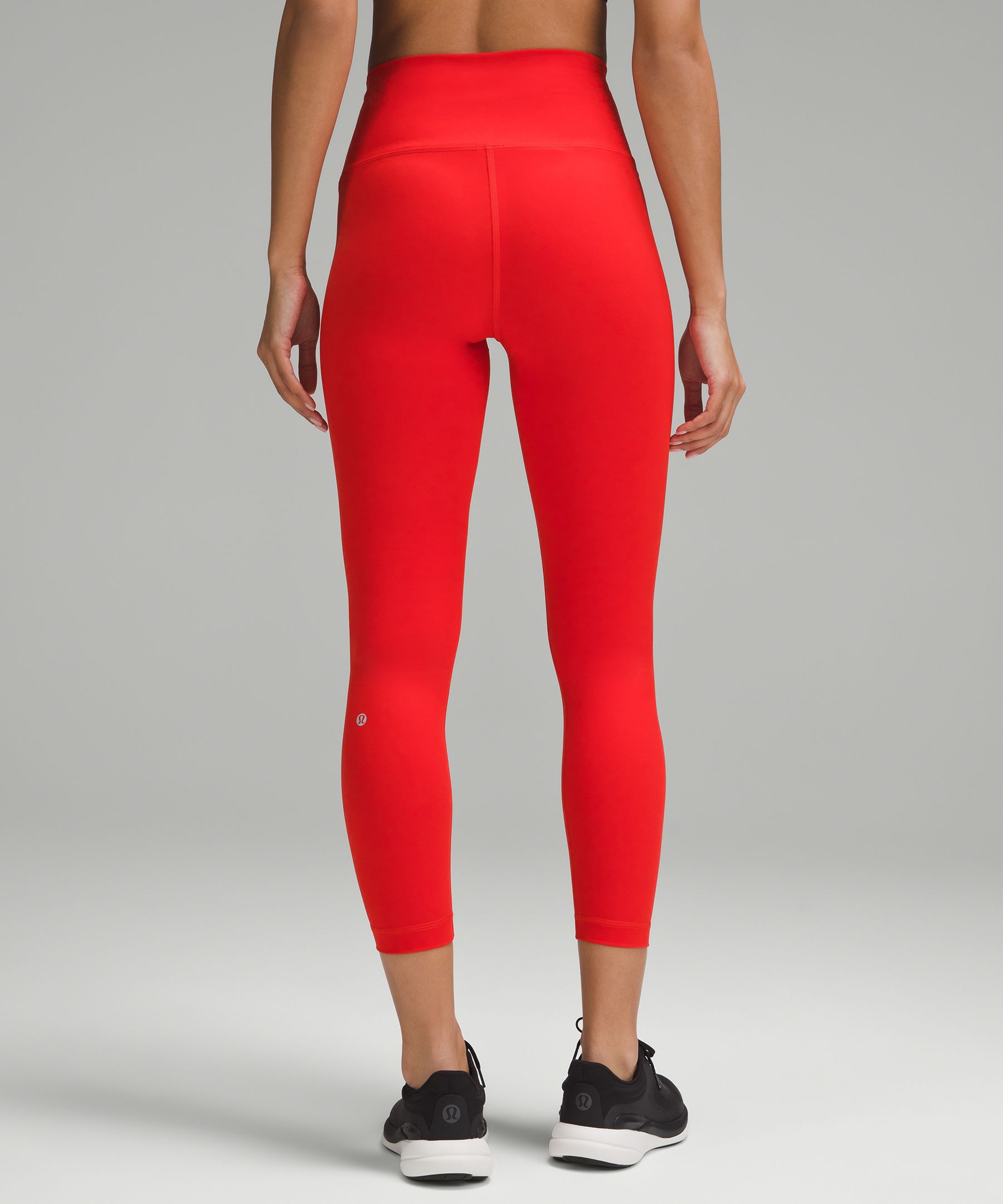 Outlet haul and try on..featuring 'power Thru HR tight' : r/lululemon