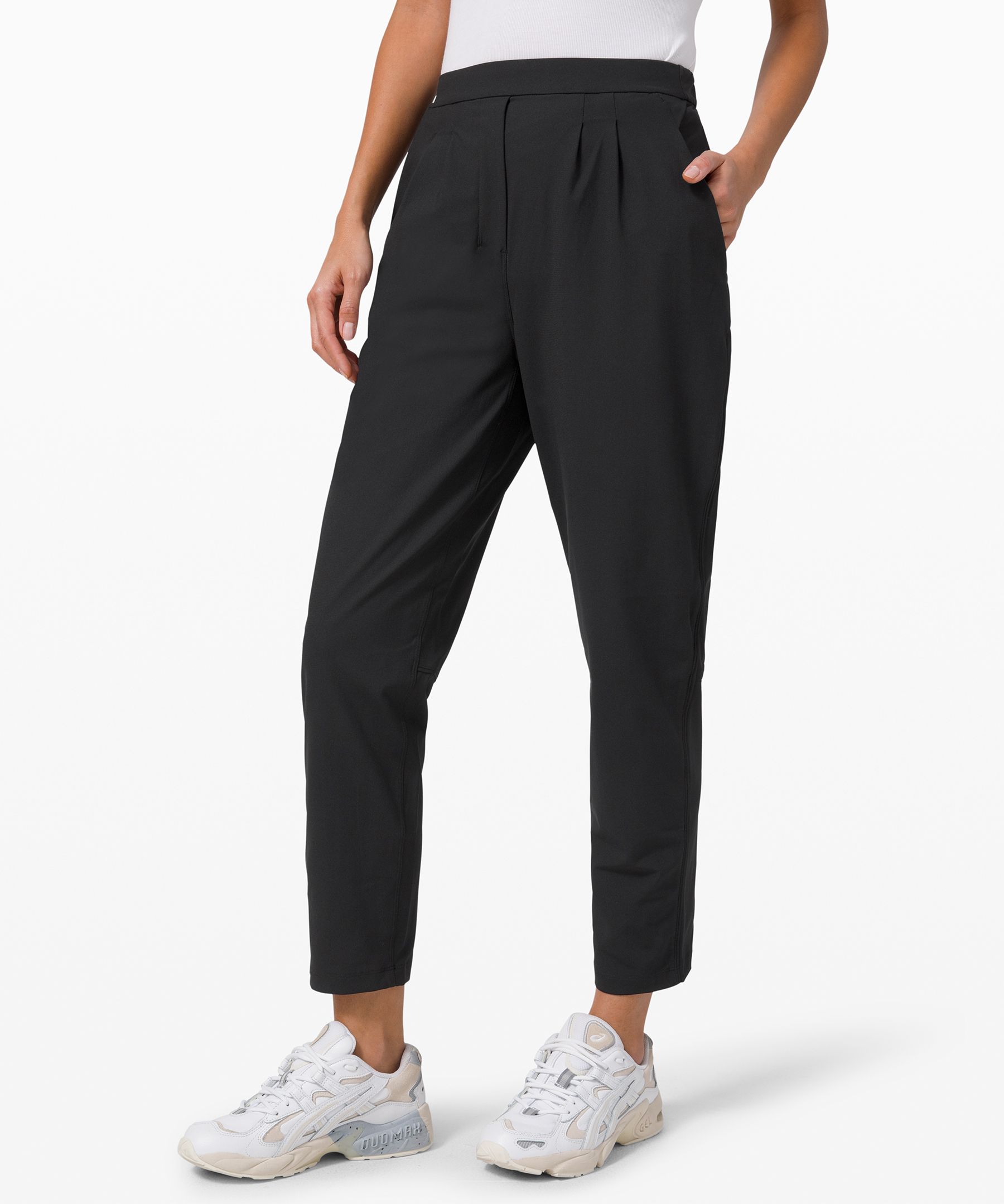 Lululemon Essential High Rise Trouser Size 2 Front Pleated Pants