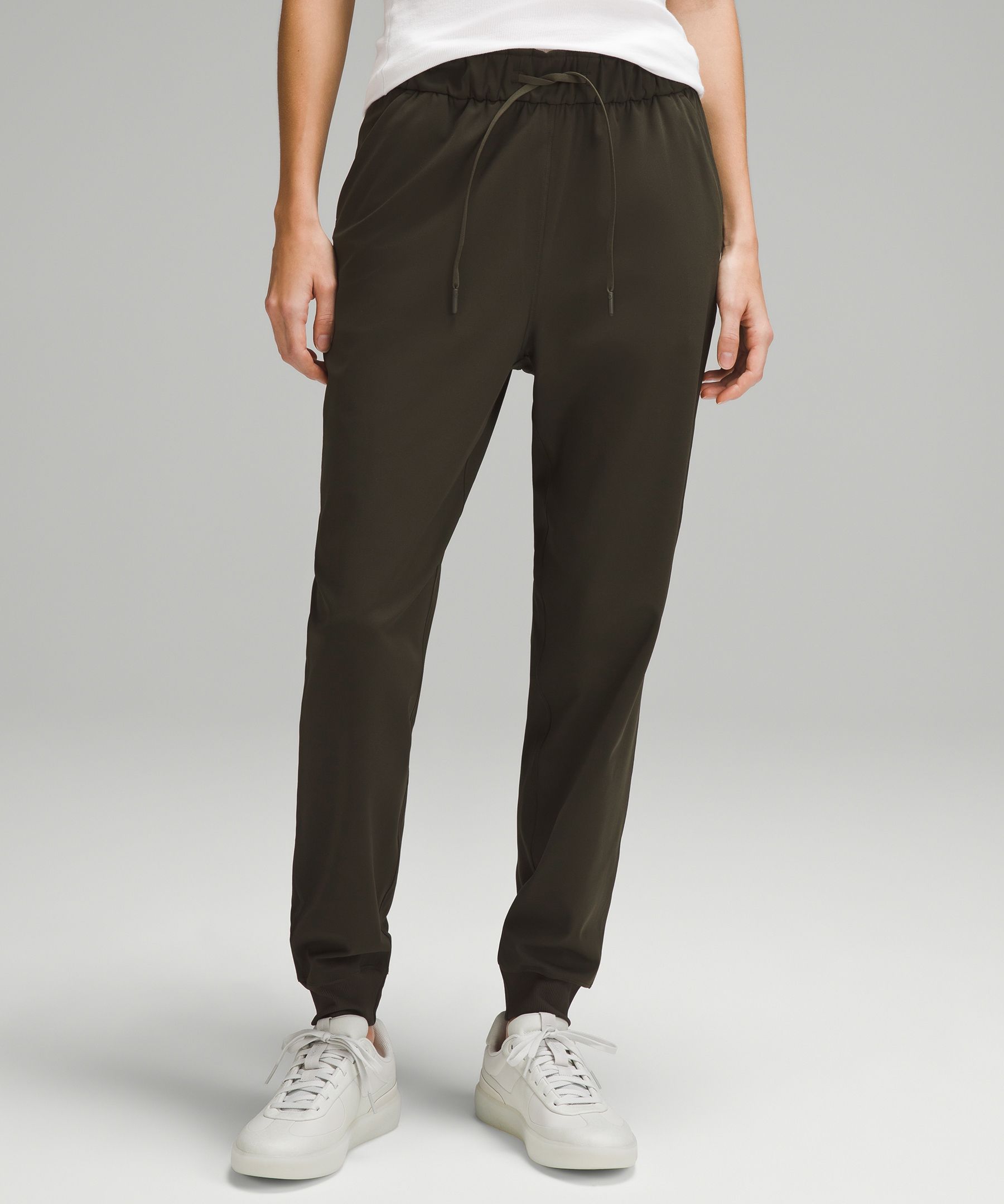 Stretch High-Rise Jogger