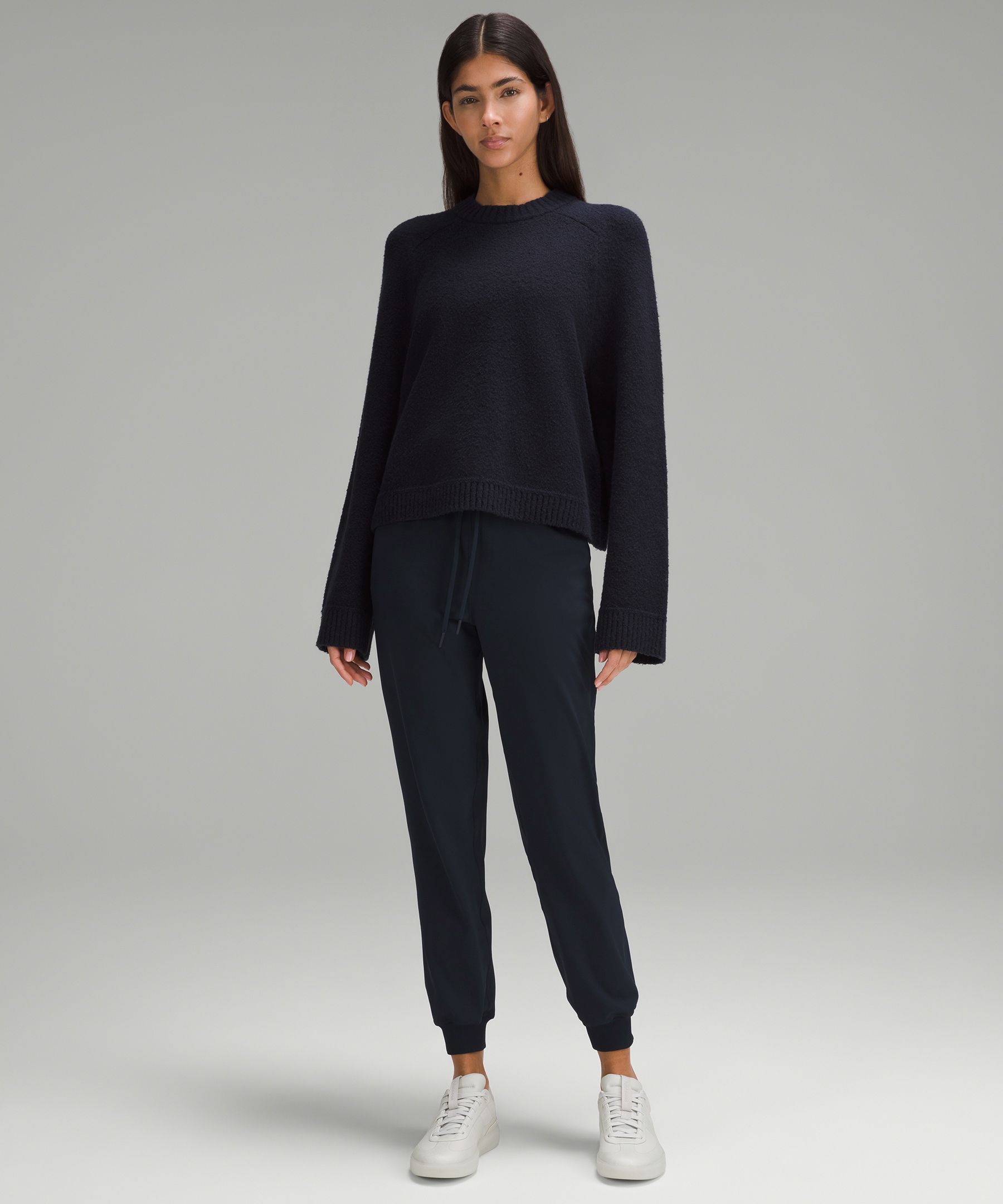 https://images.lululemon.com/is/image/lululemon/LW5CV4S_031382_2?size=800,800