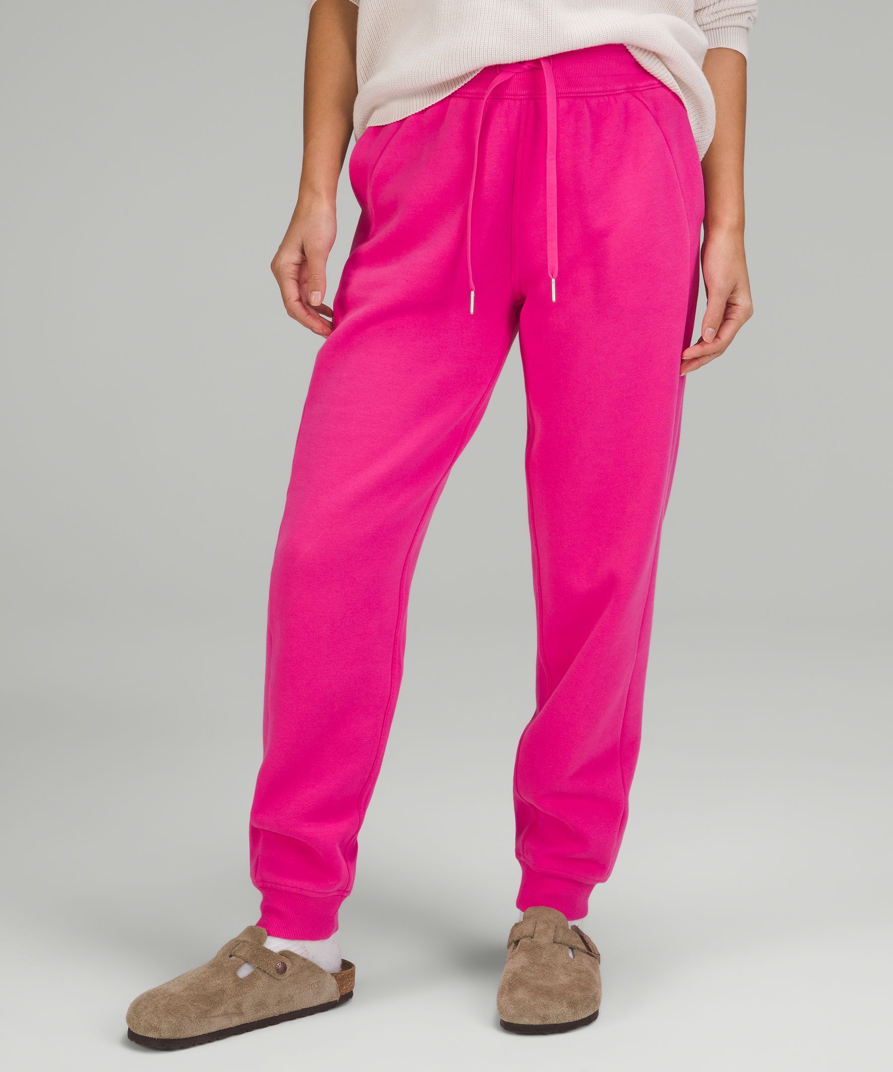 Scuba Mid-Rise Oversized Jogger *Short