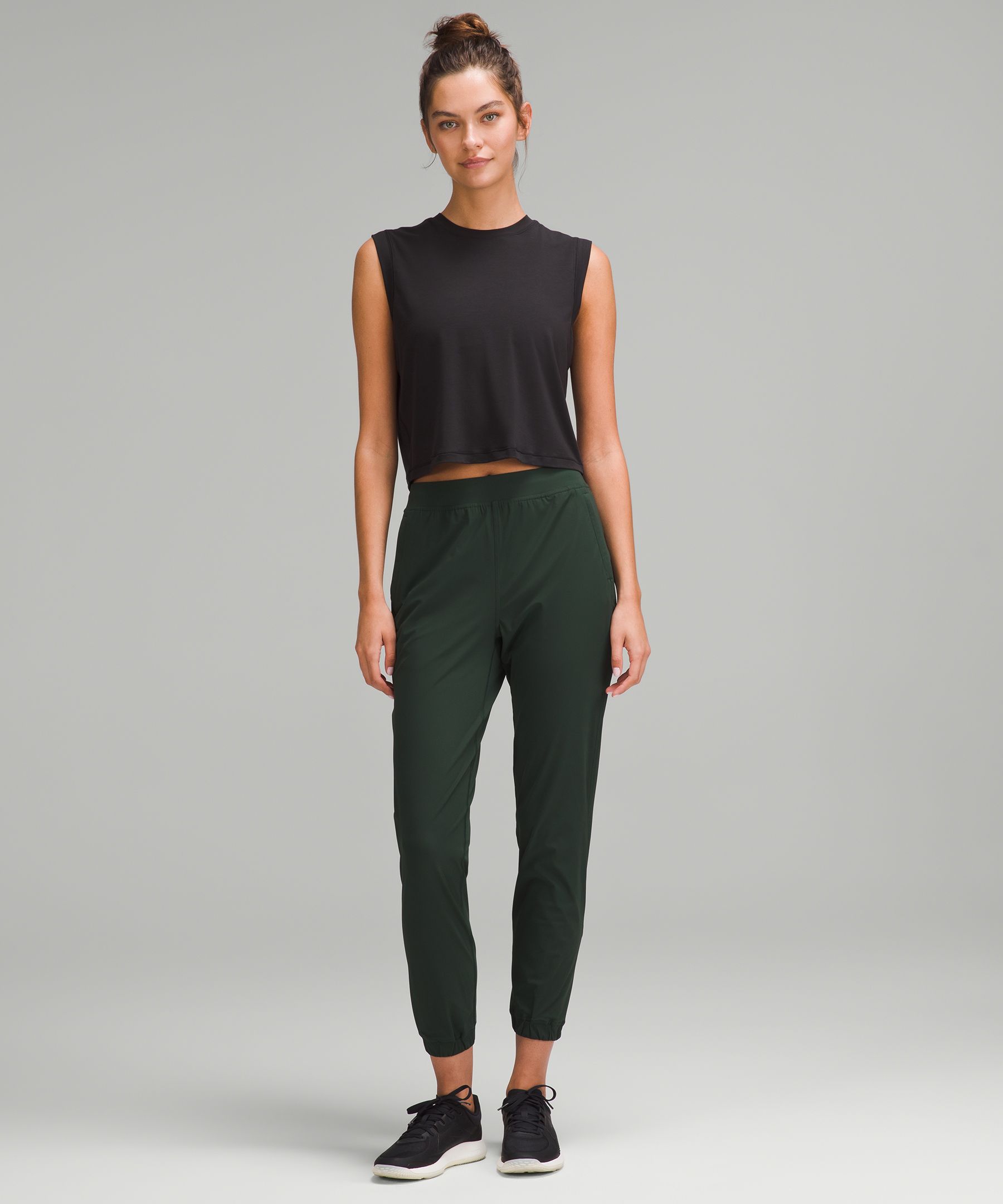 Lululemon green joggers online