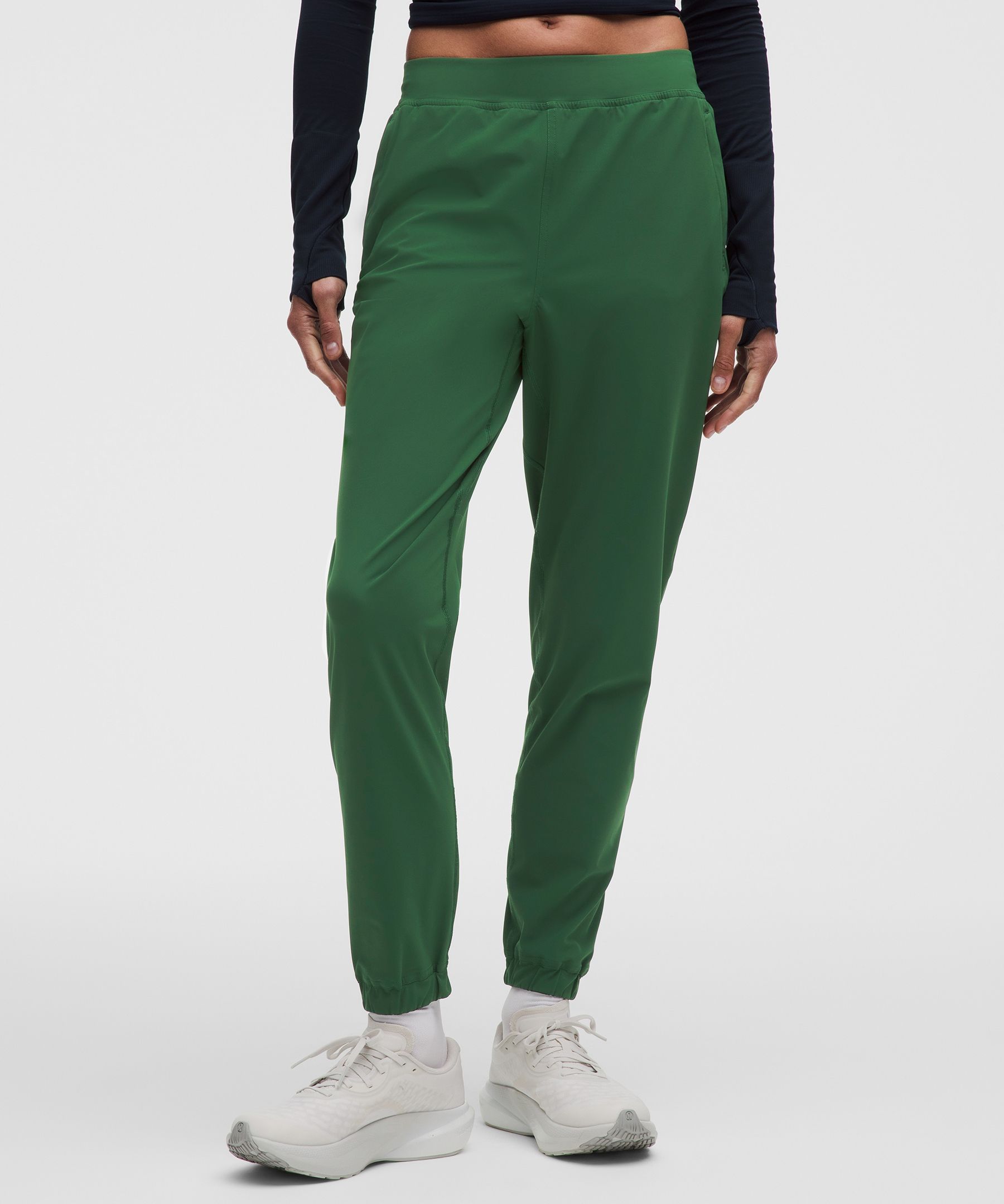 Pantal&oacute;n deportivo Adapted State de talle alto *Largo est&aacute;ndar