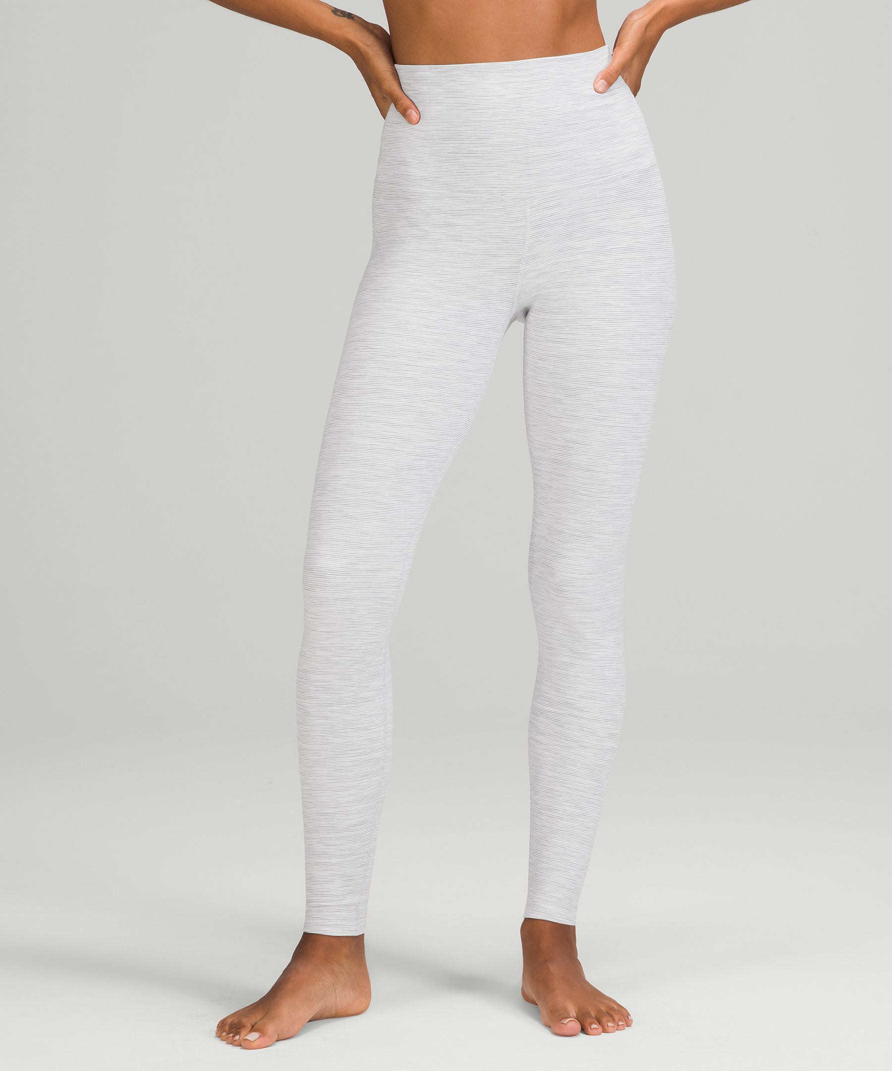 https://images.lululemon.com/is/image/lululemon/LW5CXOS_024921_1?size=800,800