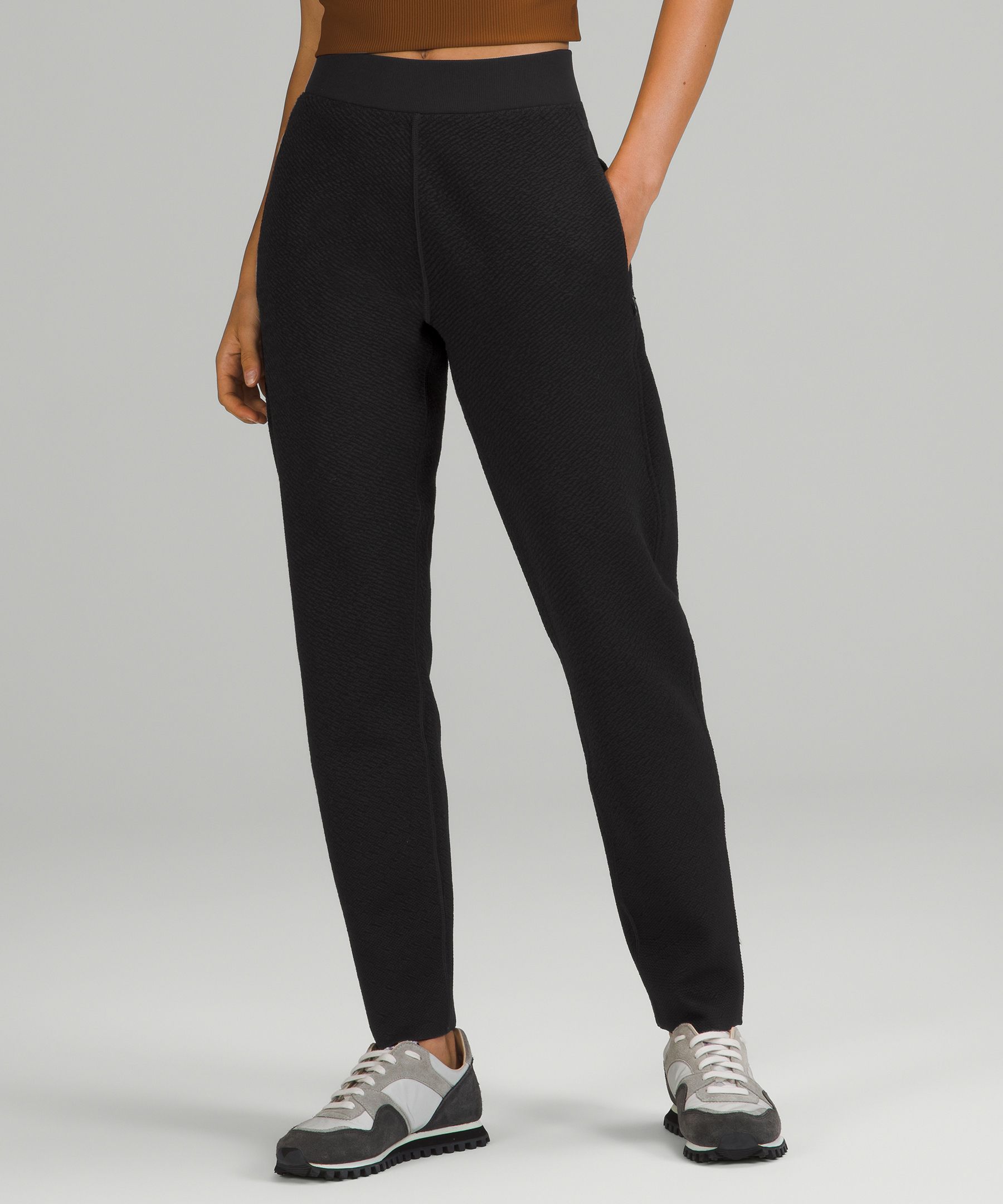 lululemon jogger women size 4 - Gem