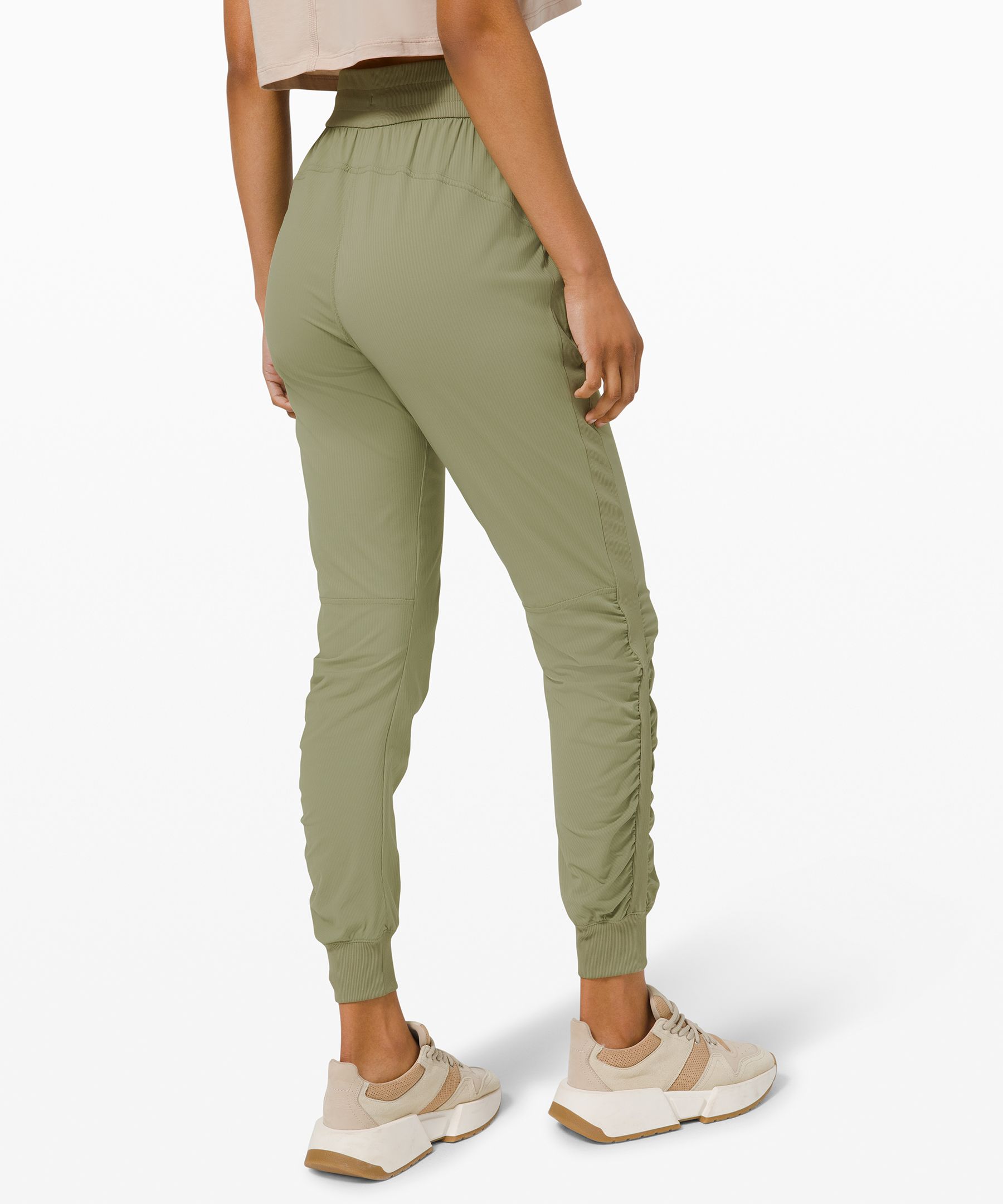 beyond the studio jogger review