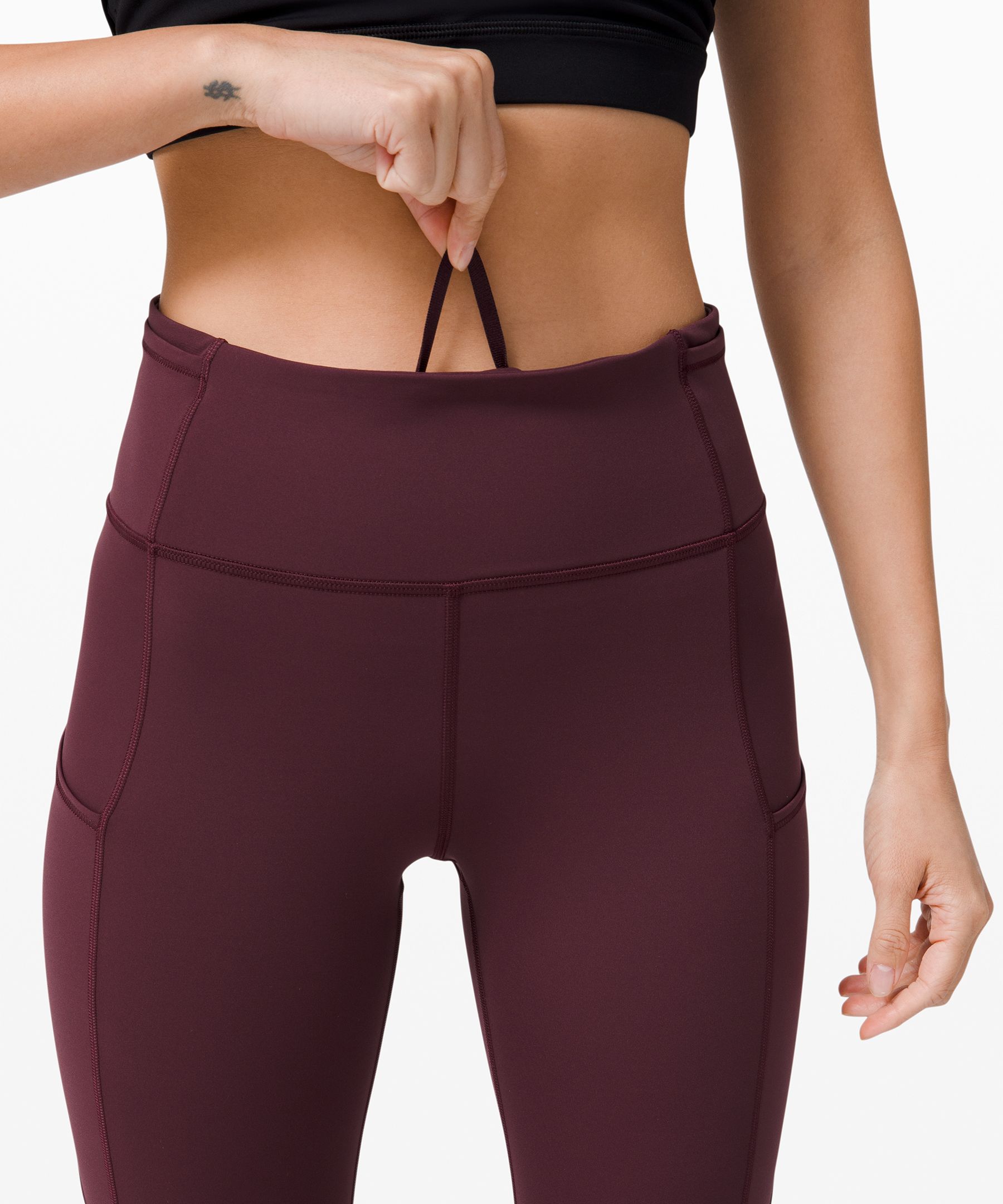 Asia Fit Align HR pant sizing comparison (size L vs sizes 6 & 8