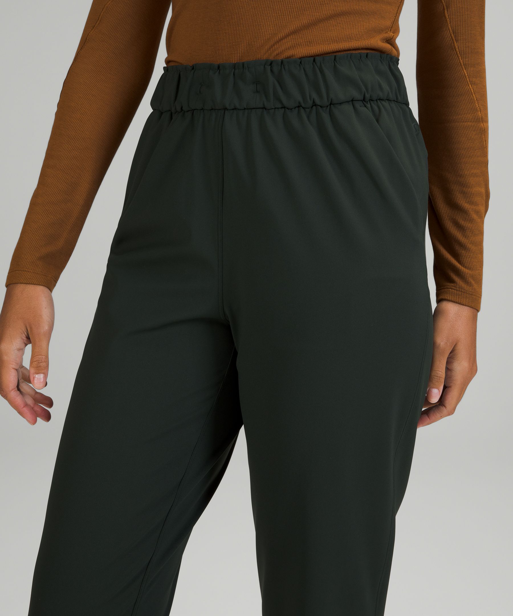 Stretch High-Rise 7/8 Length Pant