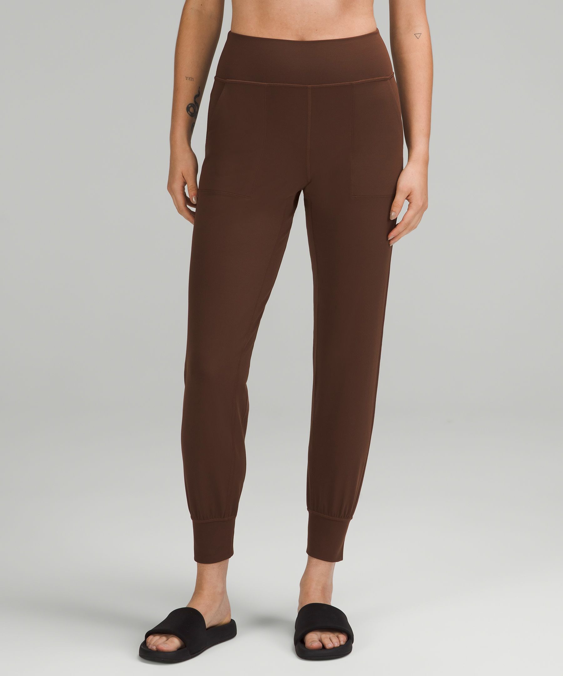 obsessed with the align joggers!! highly highly recommend : r