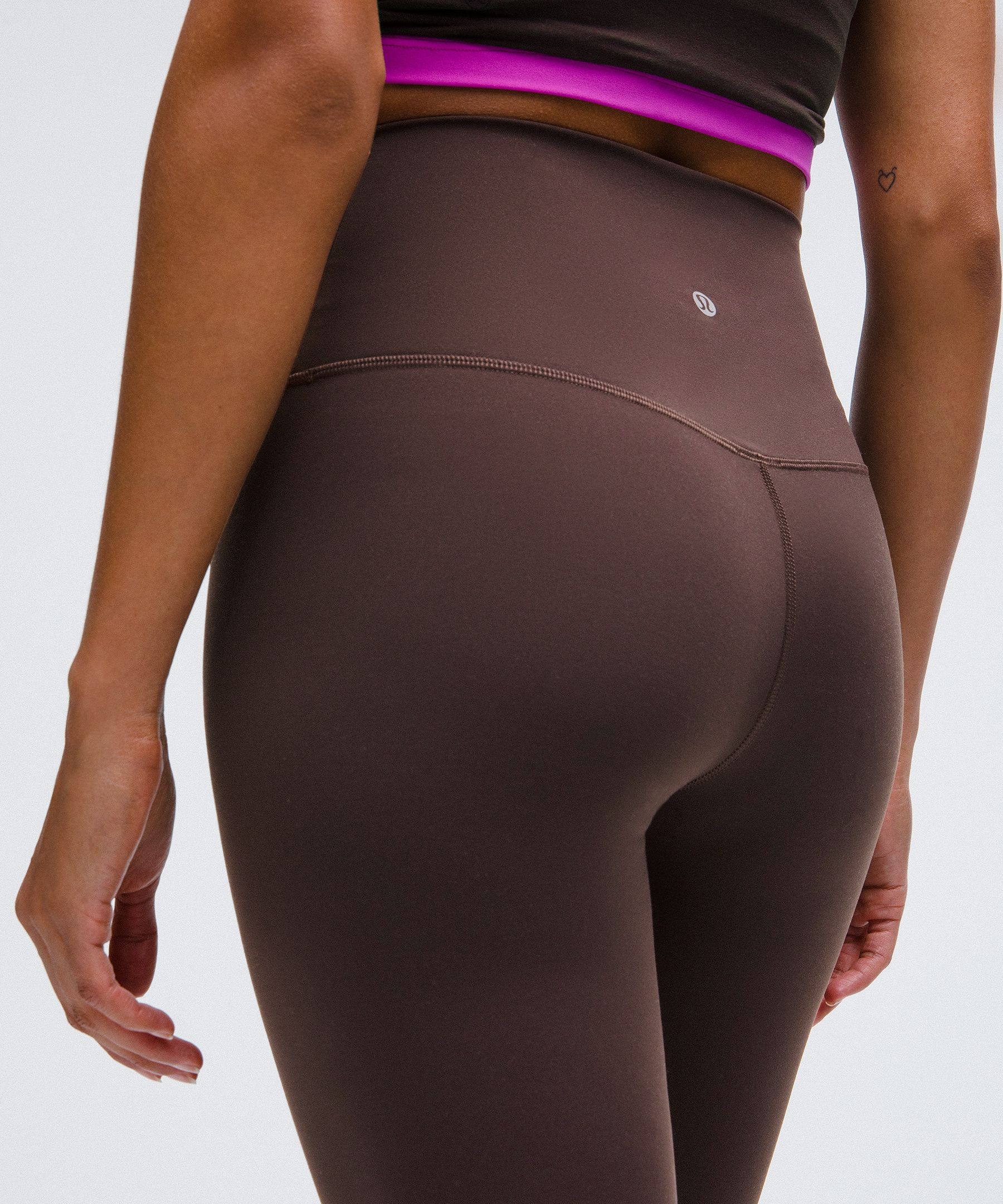 New Align HR Pant 28” pattern spotted in AUS store. 🇦🇺 : r/lululemon