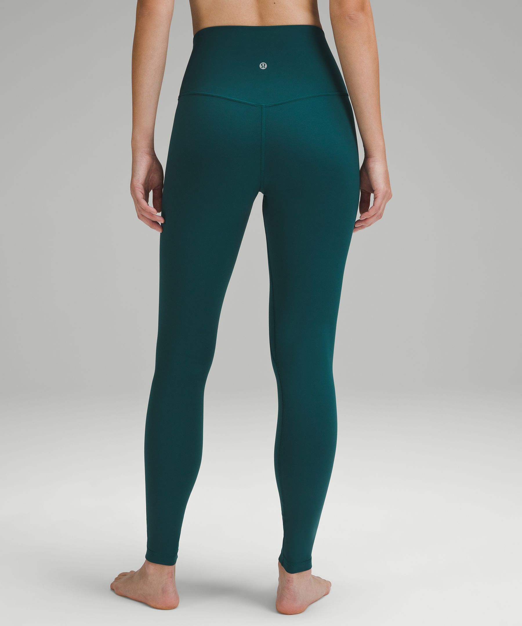 New Align HR Pant 28” pattern spotted in AUS store. 🇦🇺 : r/lululemon