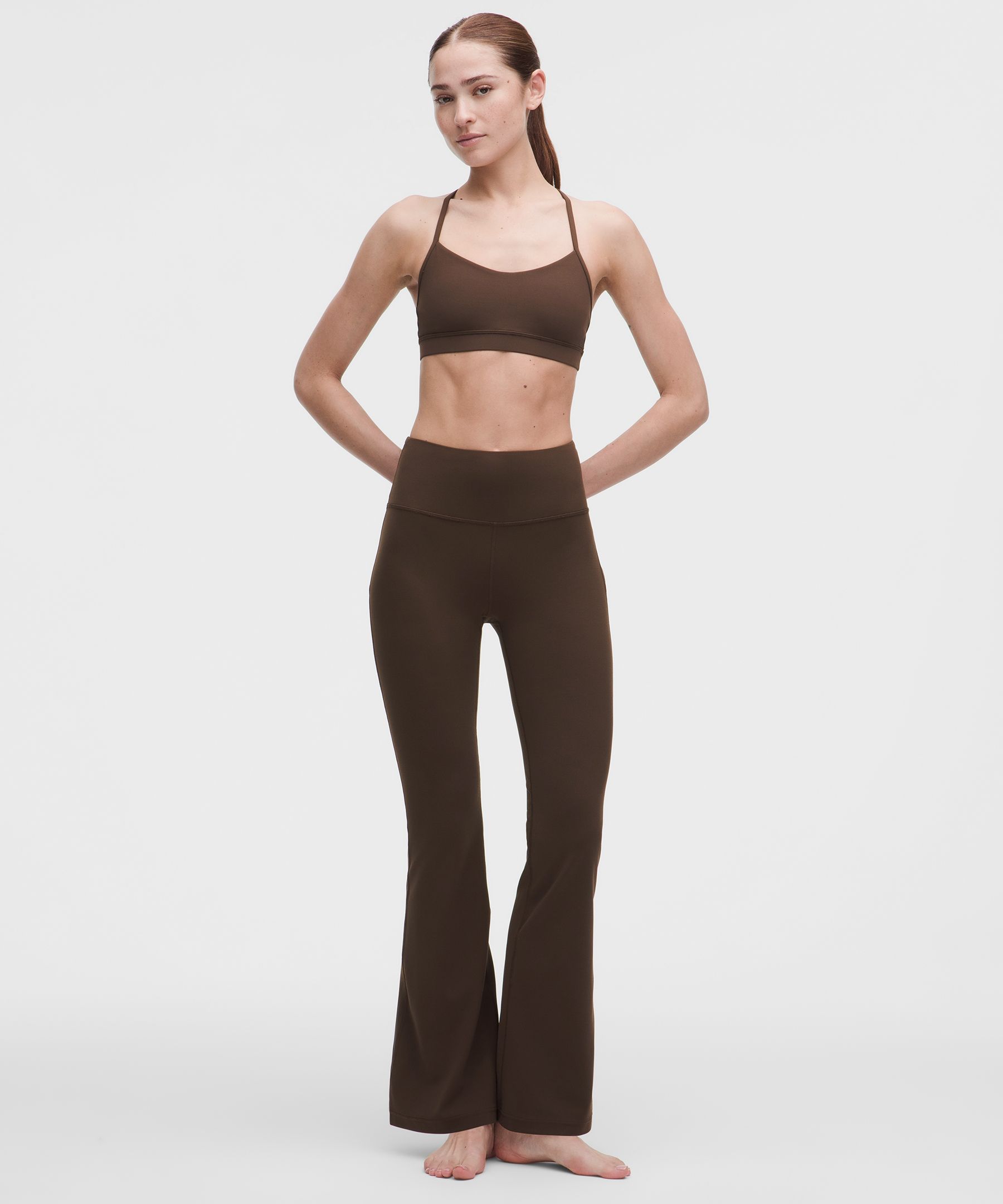 こむ ♪新品Lululemon Groove ヨガパンツM(6) Groove Nulu スーパーハイライズ フレアパンツ *レギュラー | レギンス