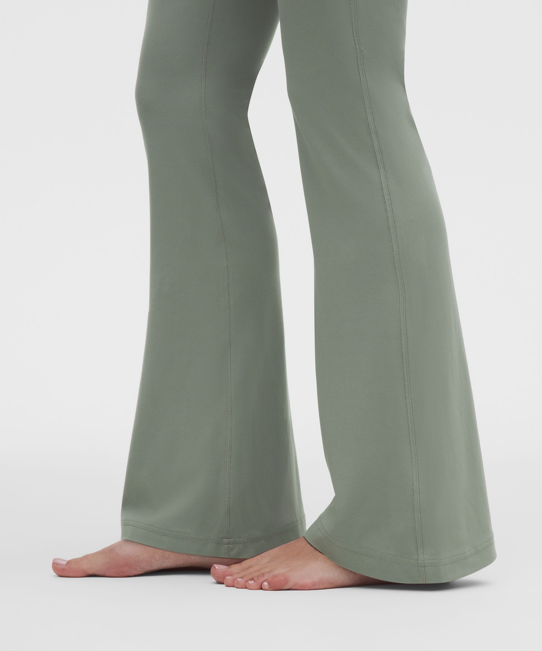 Groove Nulu Super-High-Rise Flared Pant *Regular