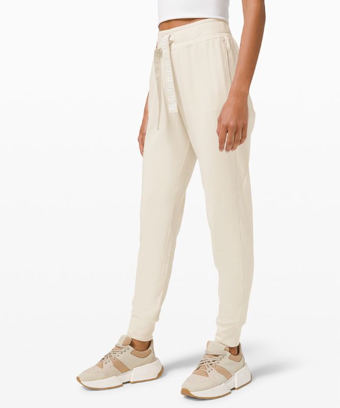 Relaxed Fit Soft Jogger