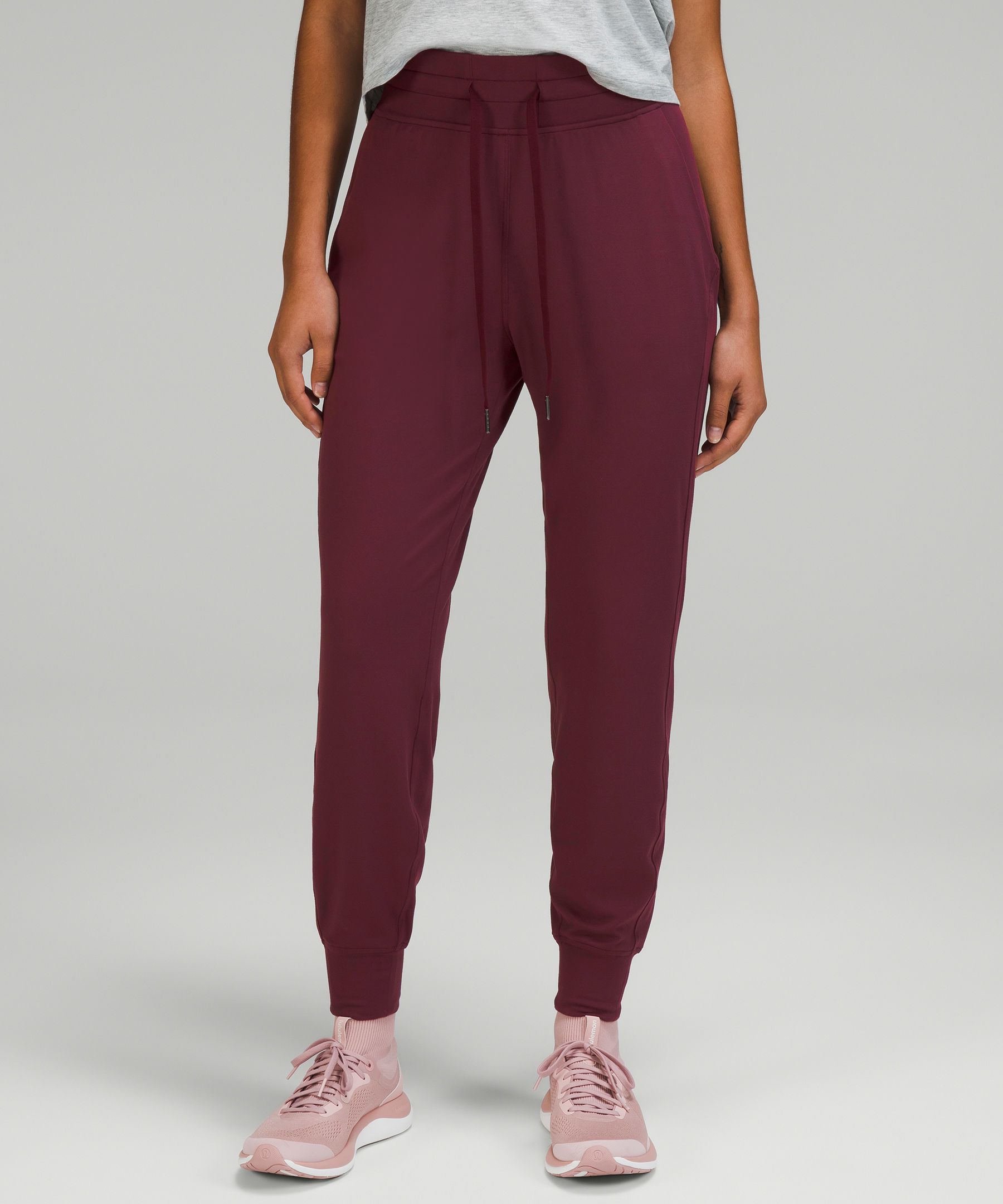 lululemon jogger women