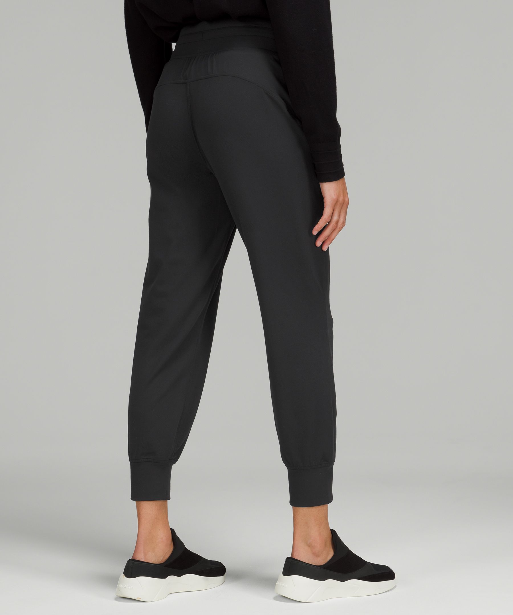 womens joggers lululemon