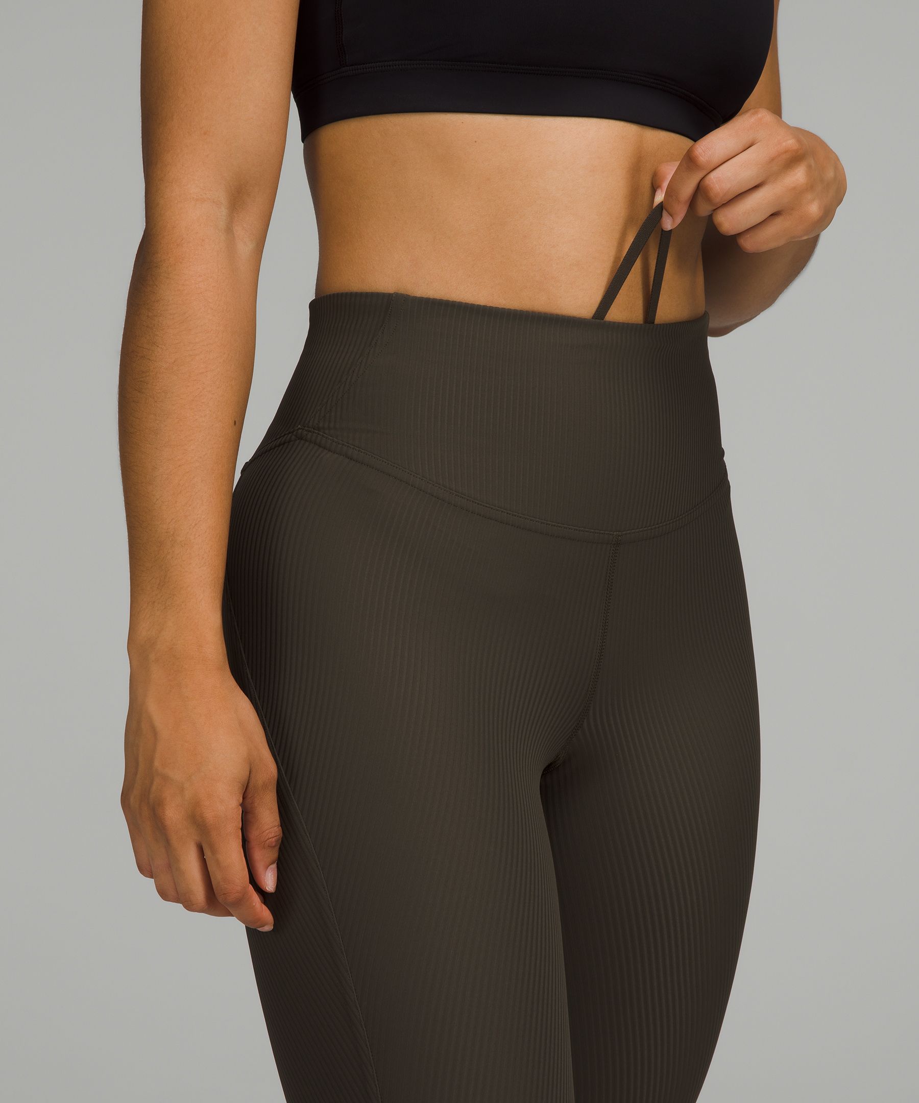 Review Request - Bace Pace Ribbed Tight. Does the ribbed affect size,  comfort or performance? : r/lululemon