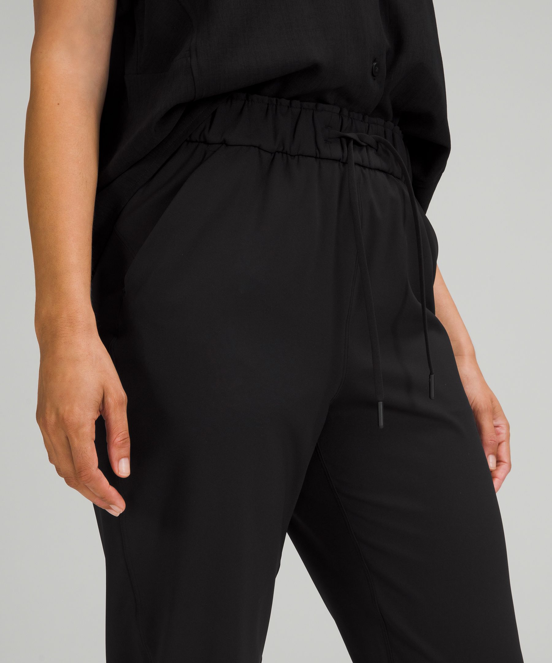 Lululemon Women joggers Stretch Luxtreme High-Rise Pant Black Full