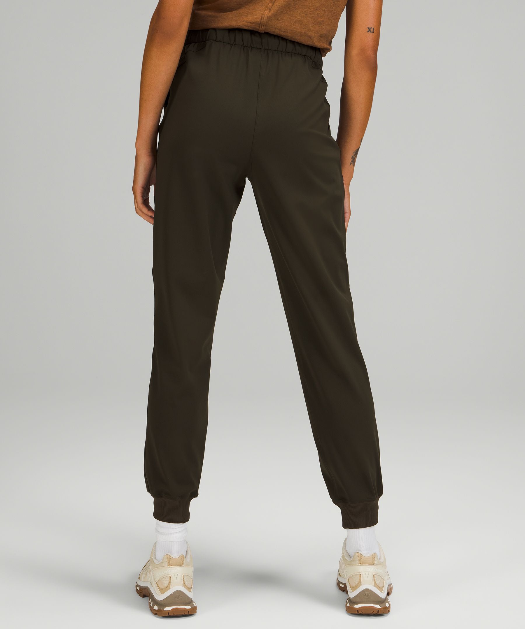 Lululemon joggers with zipper pockets sale