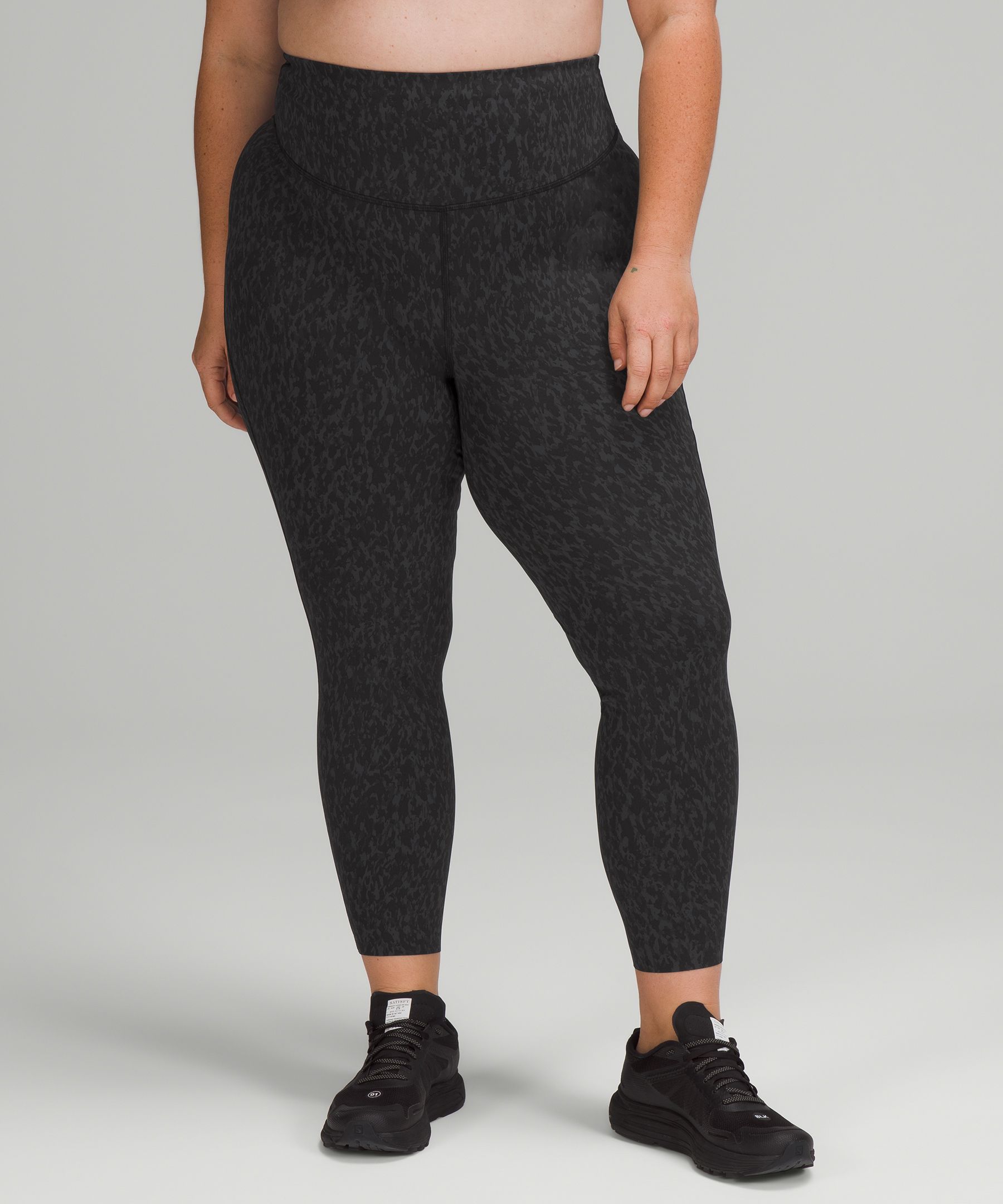 Lululemon Base Pace High-Rise Tight 25 - Black - lulu fanatics