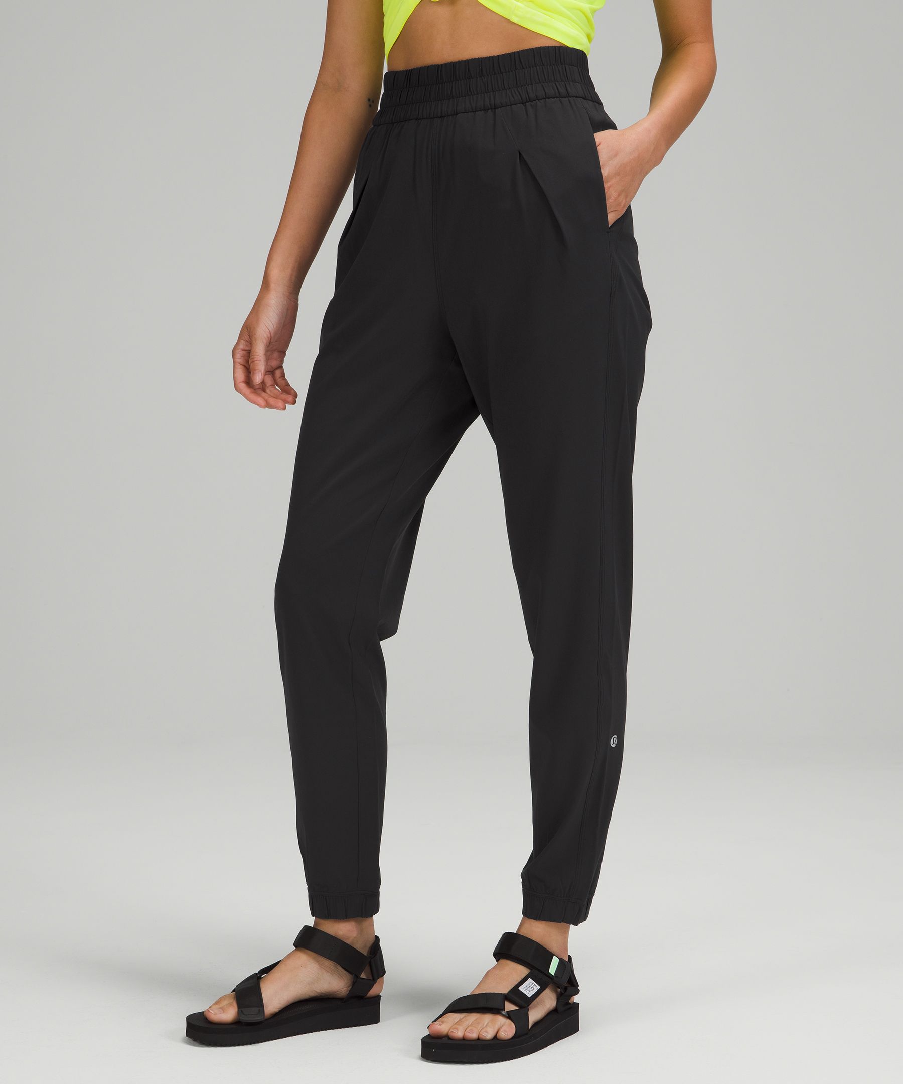 Lululemon high rise pants hotsell