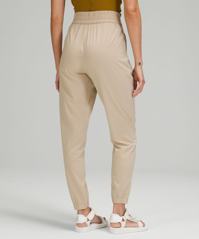 Ease Back In High-Rise Pant *Asia Fit