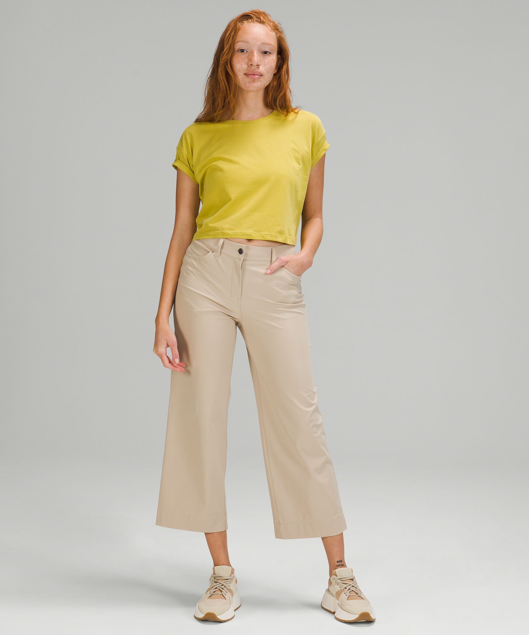 City Sleek Wide-Leg 7/8 Pant Model Sizing : r/lululemon