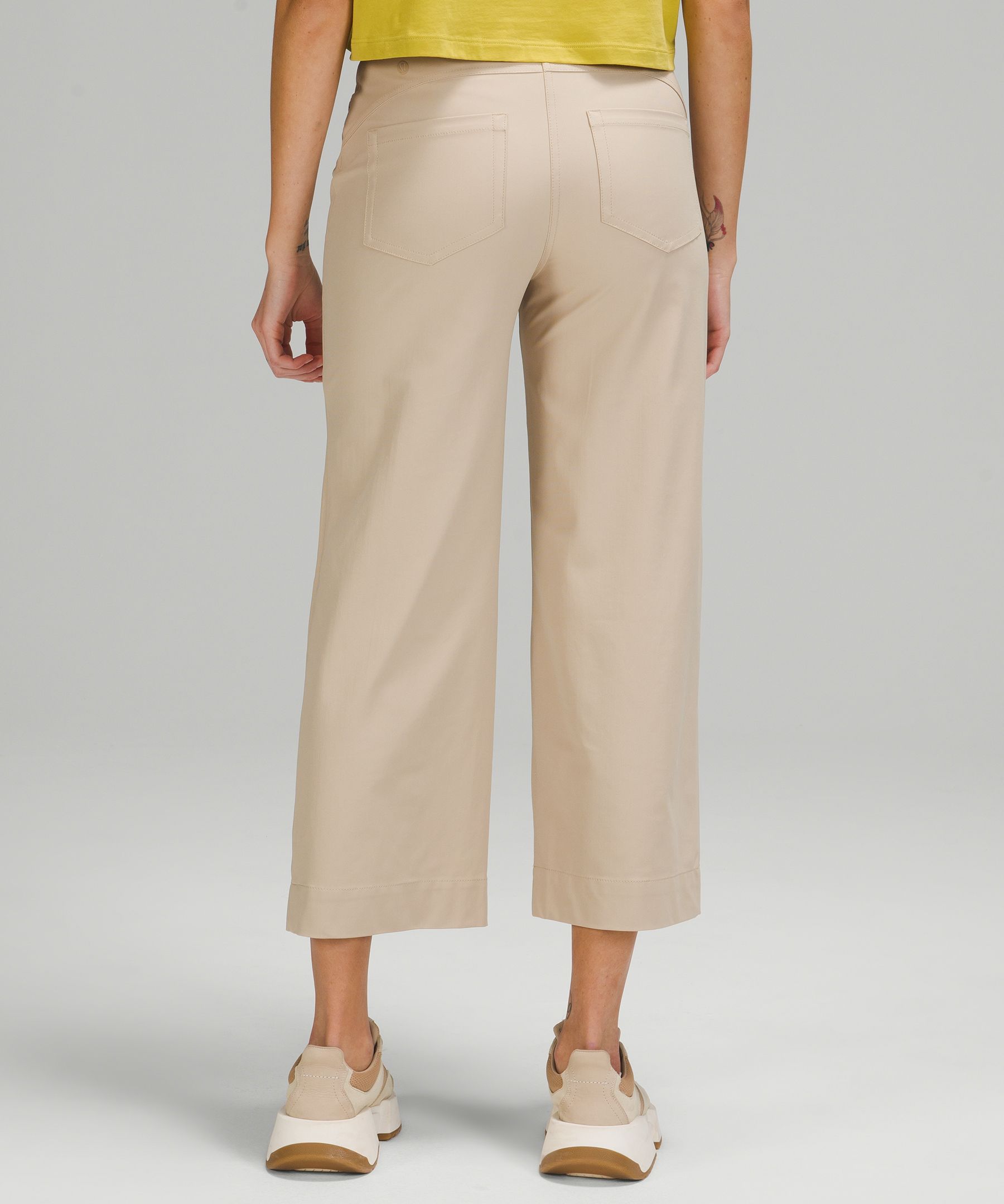 City Sleek 5 Pocket Wide-Leg High Rise 7/8 Length Pant