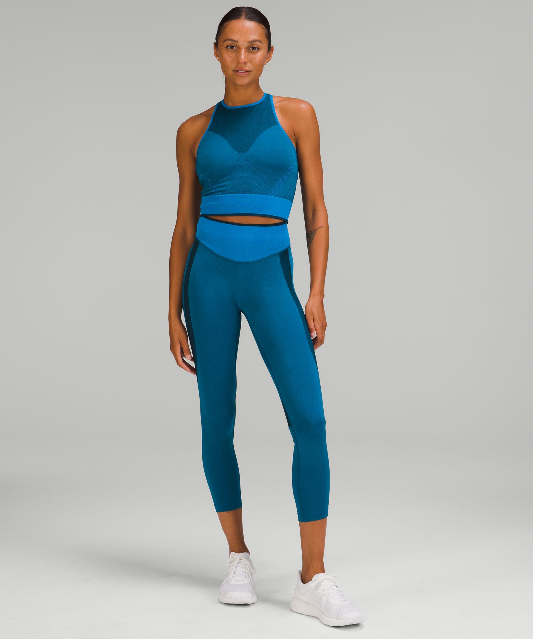 Lululemon Blue Mesh Detail Leggings- Size 4 (Inseam 25.5) – The Saved  Collection