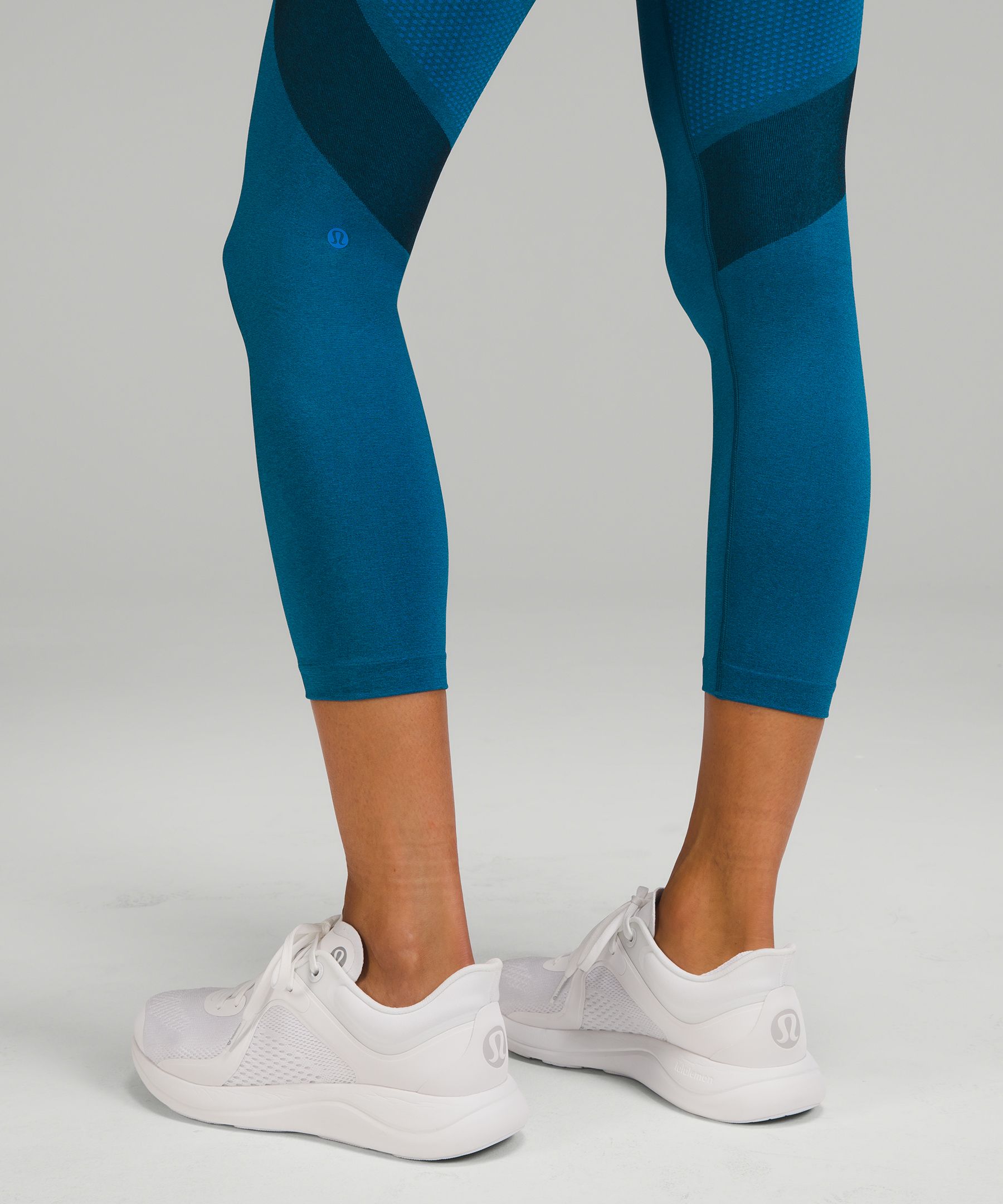 Lululemon Mesh 3/4 Leggings - Gem