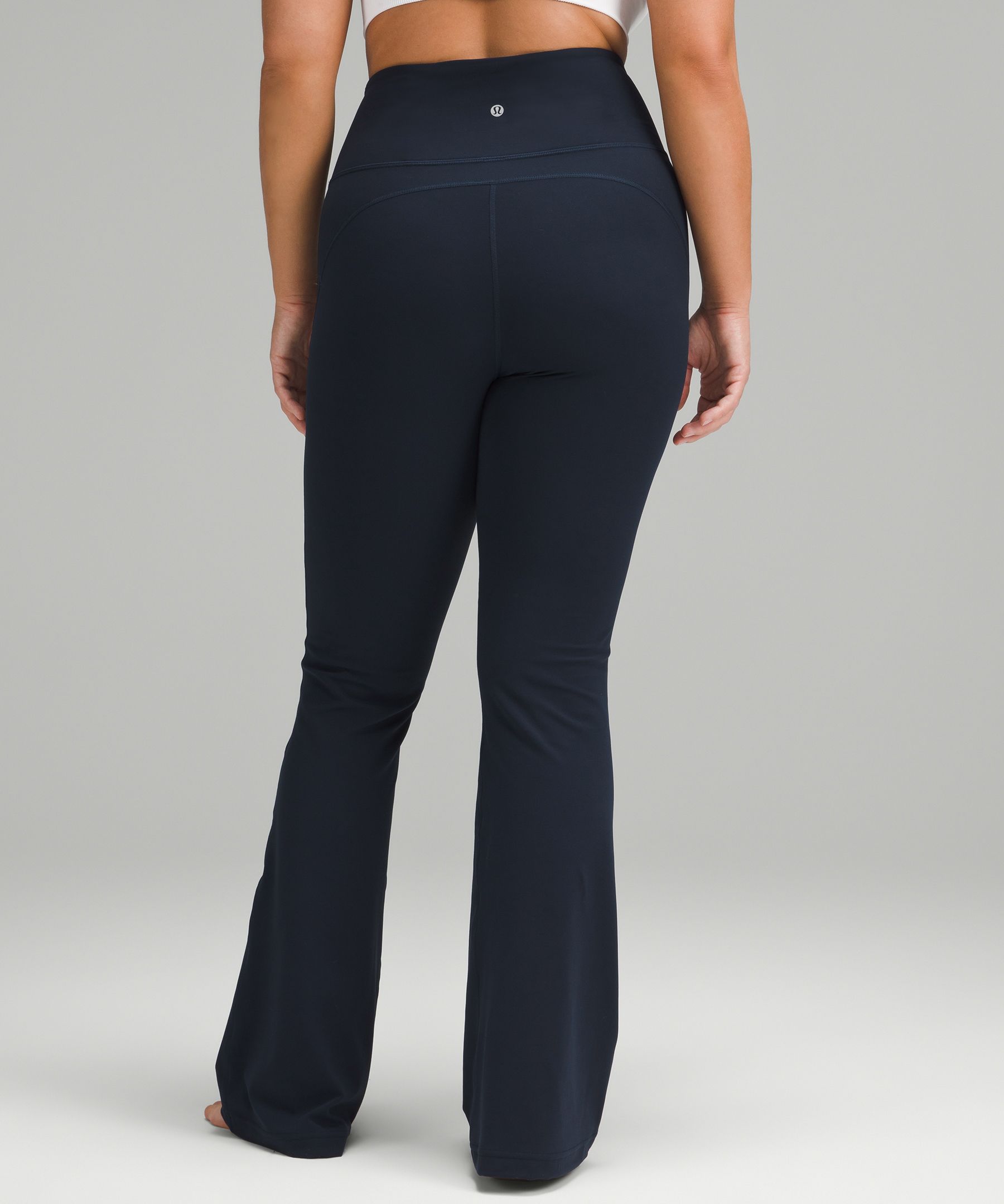新品Lululemon Groove ヨガパンツ　黒S(2) Groove Nulu Super-High-Rise Flared Pant *Regular