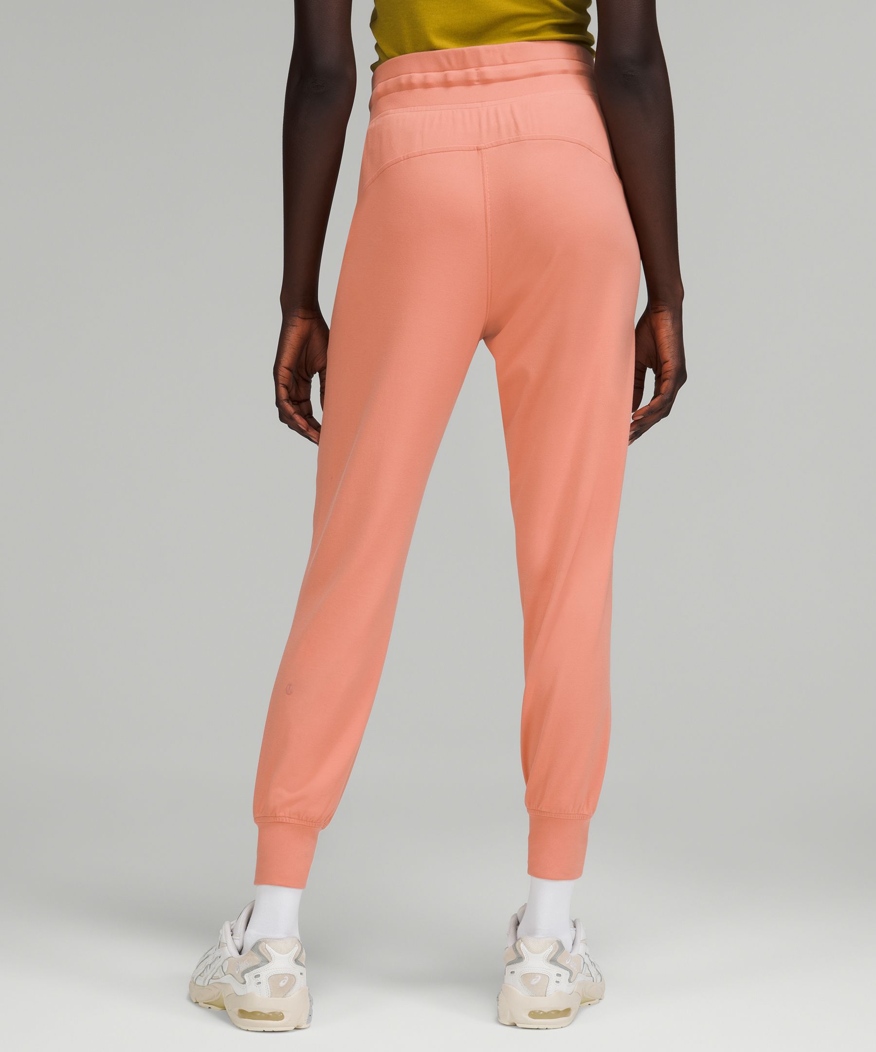 high rise jogger