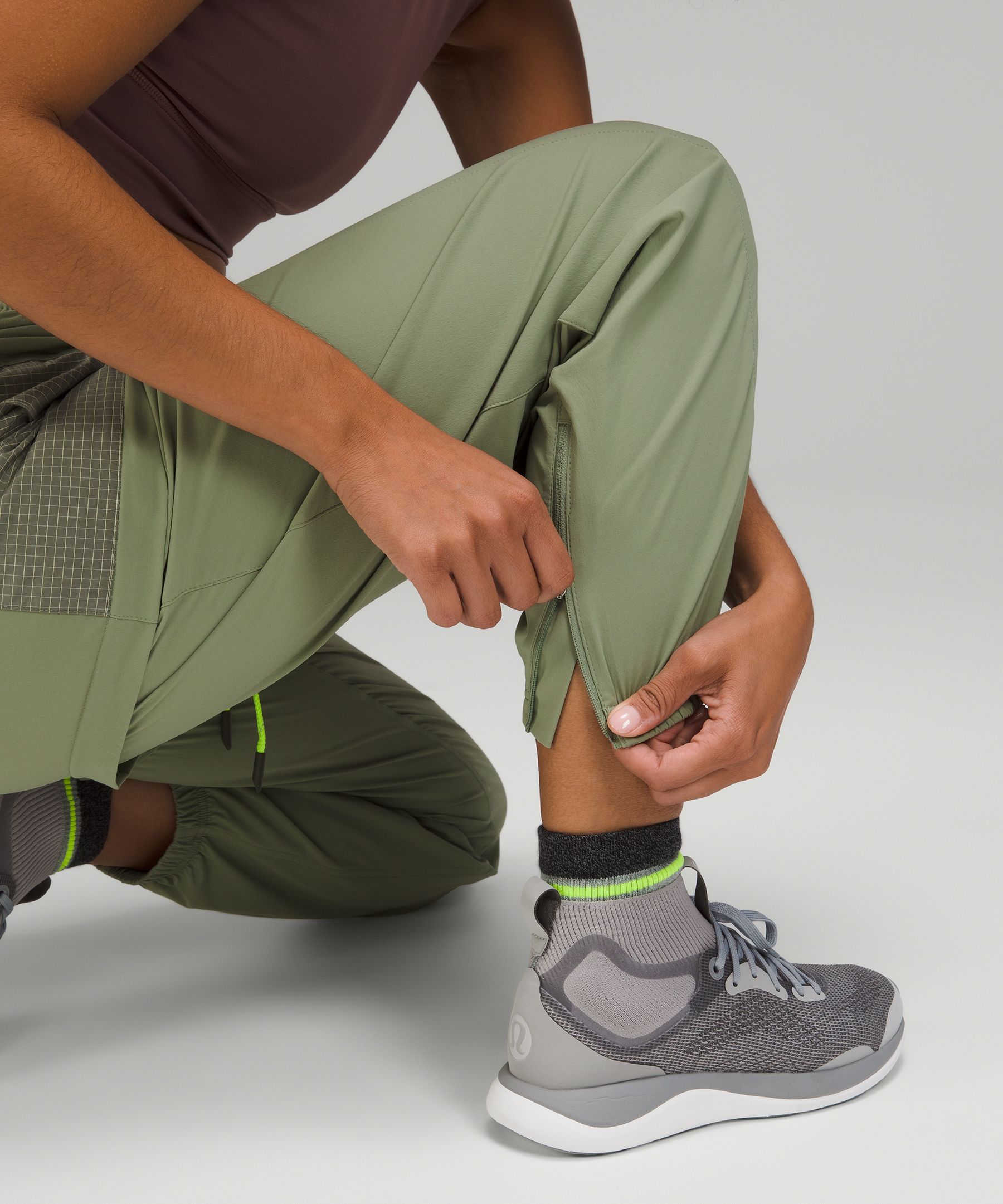 Convertible HighRise Hiking Jogger Joggers Lululemon HK