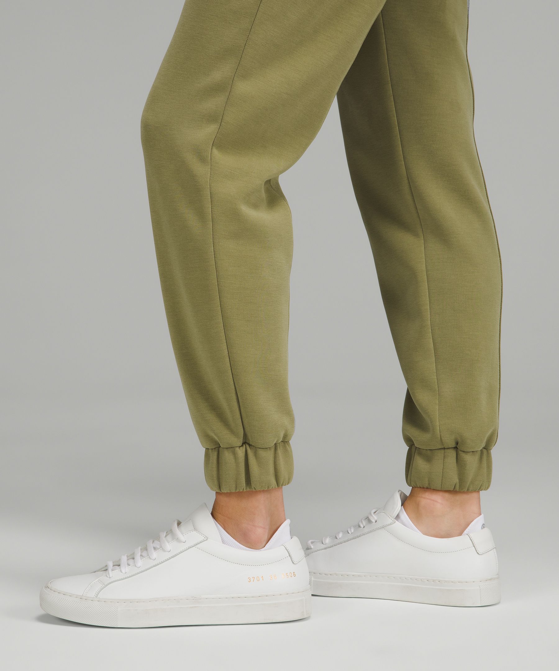 Softstreme Relaxed High-Rise Pant *Asia Fit