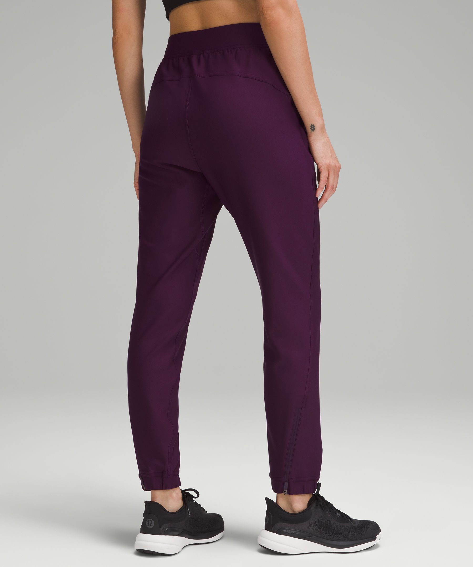 Adapted State High-Rise Fleece Jogger *Asia Fit