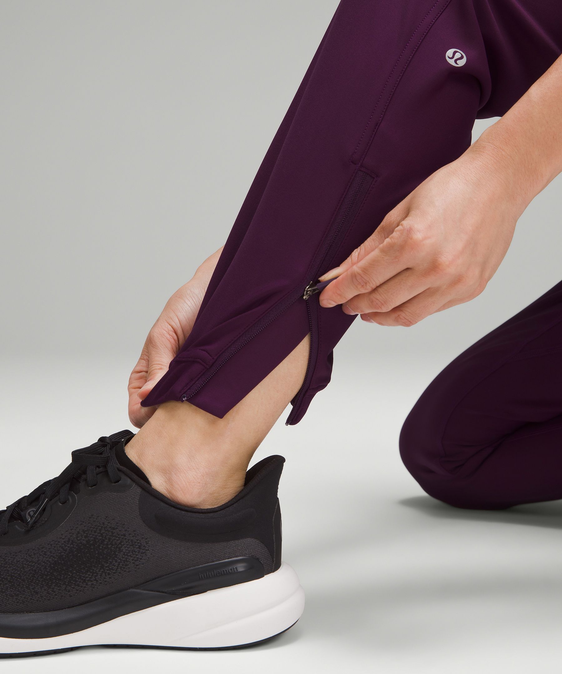 Adapted State High-Rise Fleece Jogger *Asia Fit