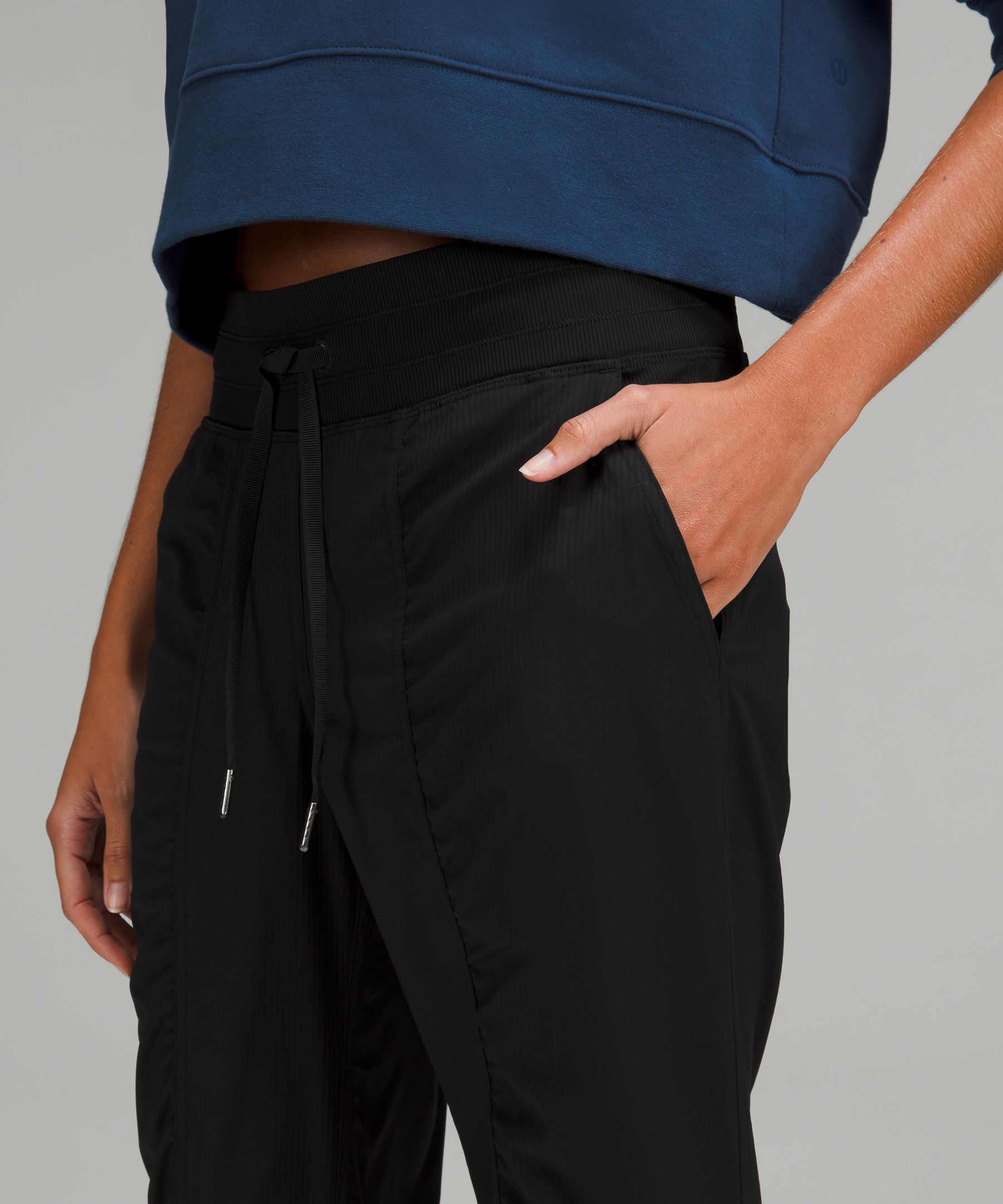 Studio Women's 7/8 Sweatpants