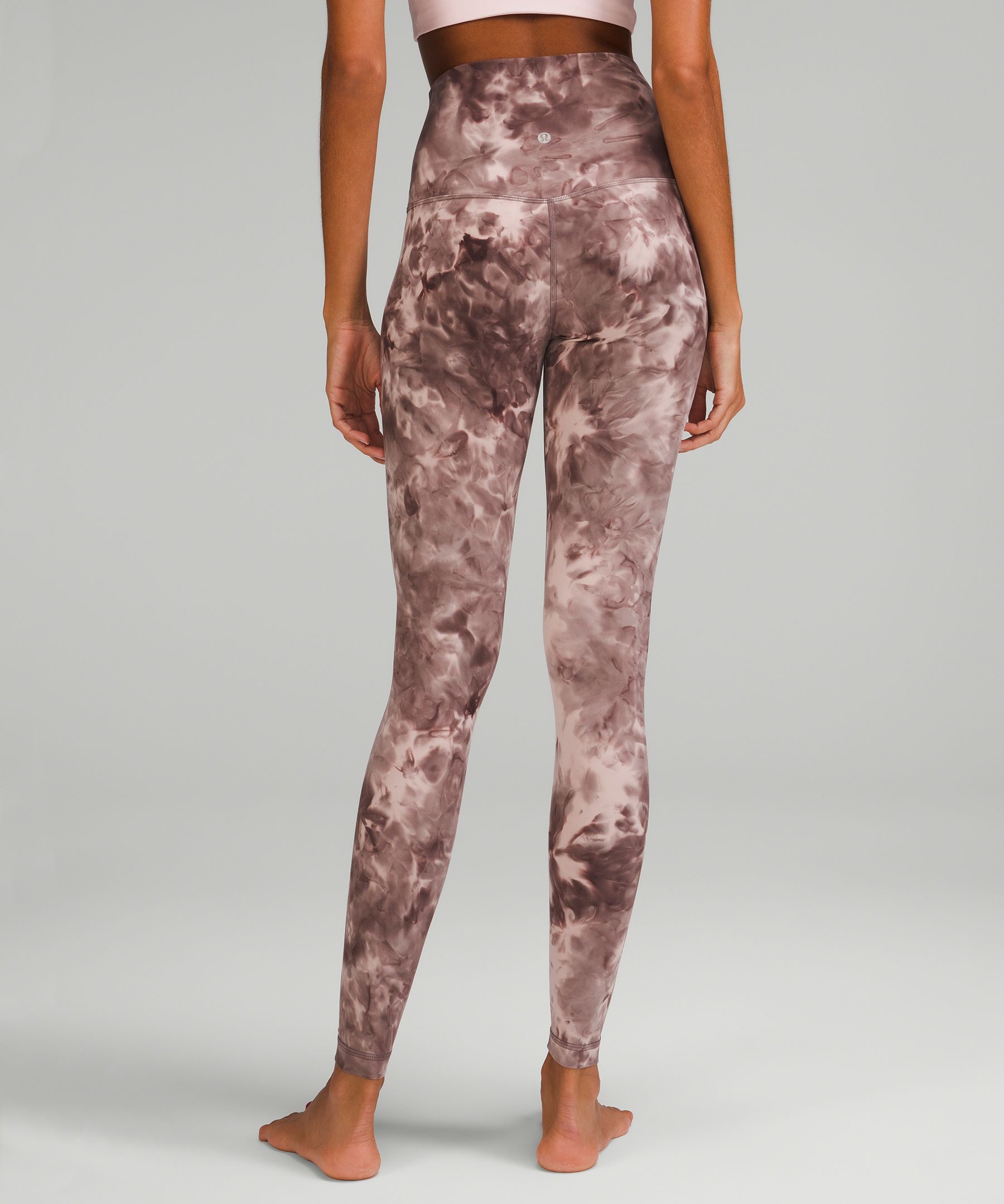 クリームパン　ホームアローンL クイーンL lululemon Align™ Super High-Rise Pant 28