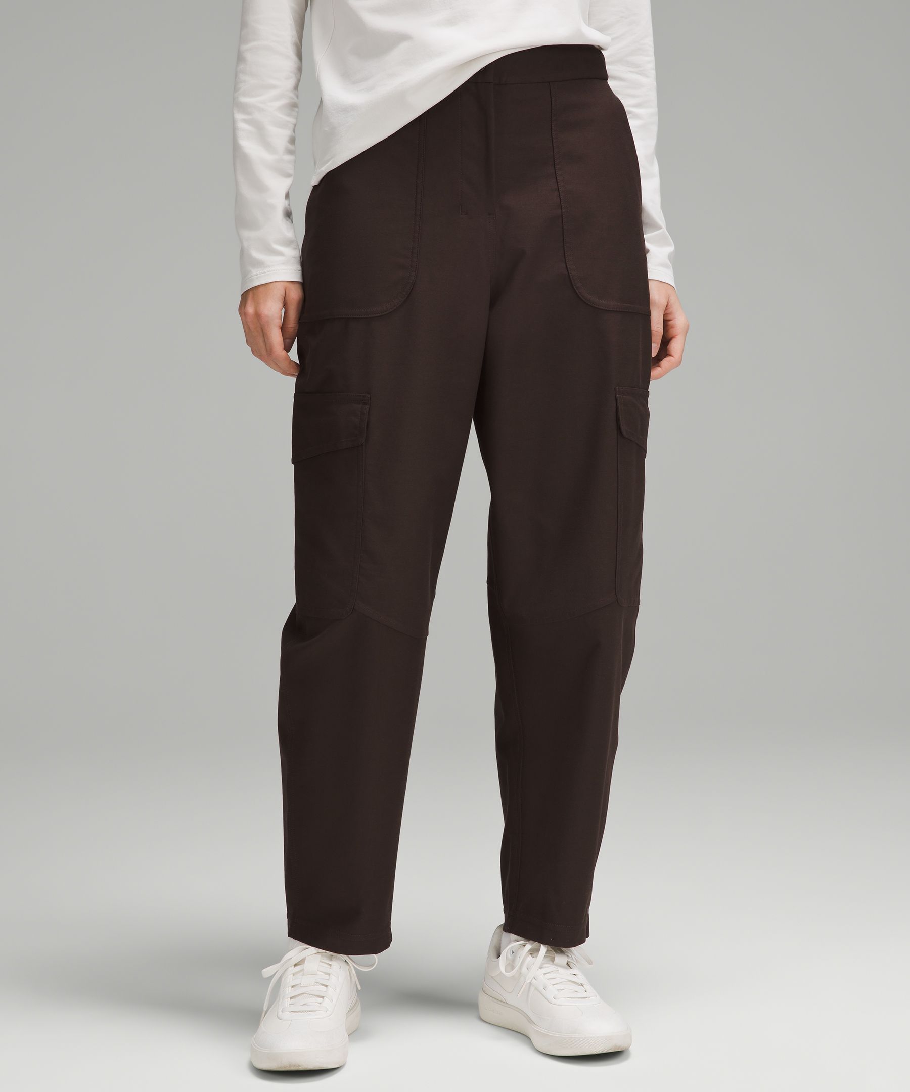 I know these pants don't need anymore hype, but wow, love them. Utilitech  Cargo (Roasted Brown), Softstreme Crew (Black) : r/lululemon